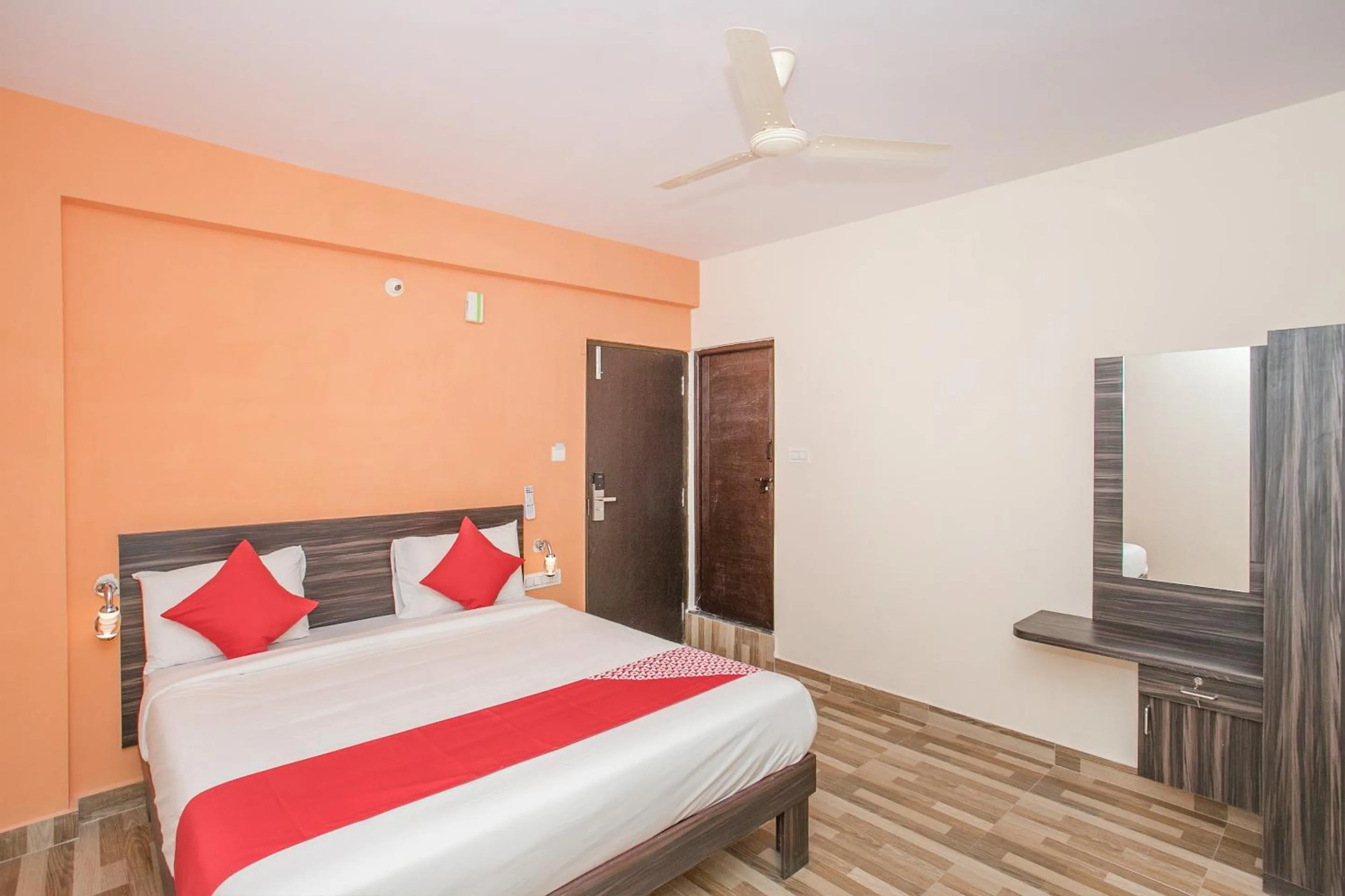 Bedroom, Bed in Hotel O PMR Near Ascendas Park Square Mall