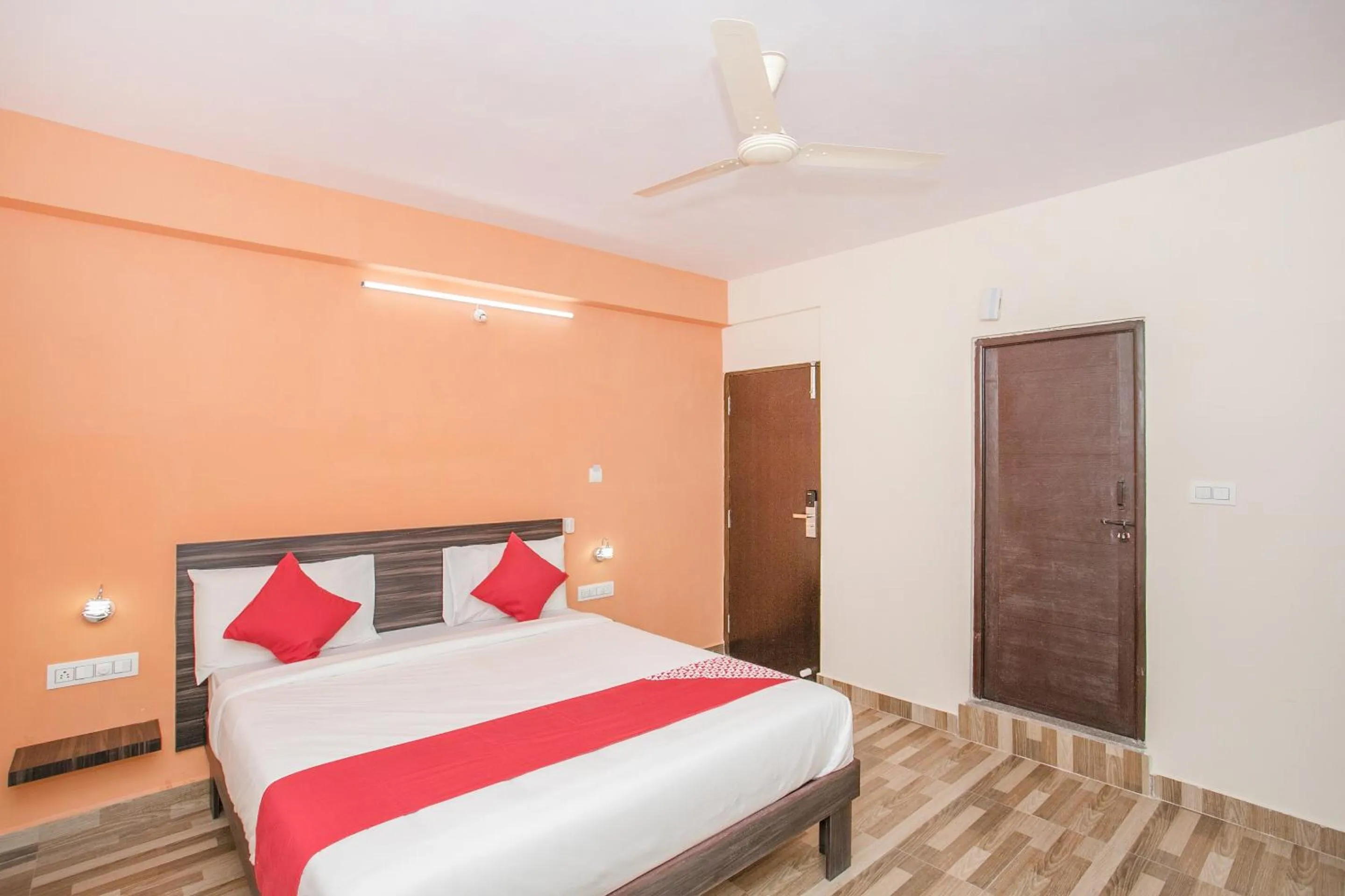 Bedroom, Bed in Hotel O PMR Near Ascendas Park Square Mall