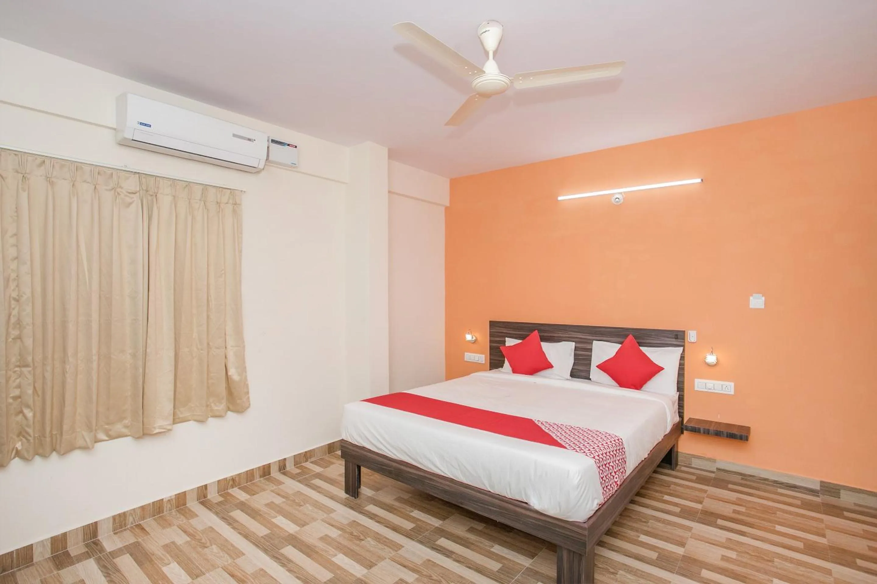Bedroom, Bed in Hotel O PMR Near Ascendas Park Square Mall