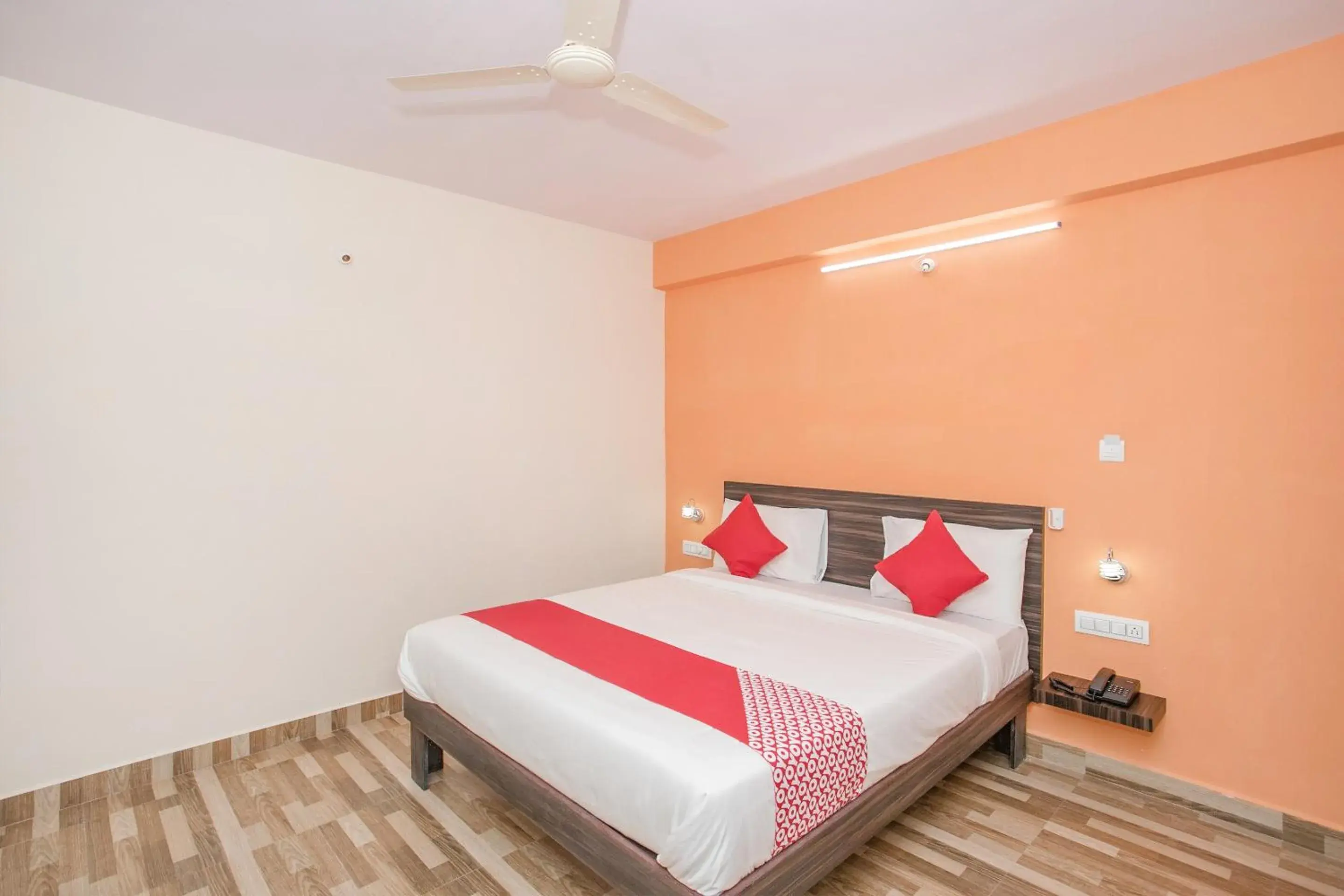 Bedroom, Bed in Hotel O PMR Near Ascendas Park Square Mall Bedroom, Bed in Hotel O PMR Near Ascendas Park Square Mall