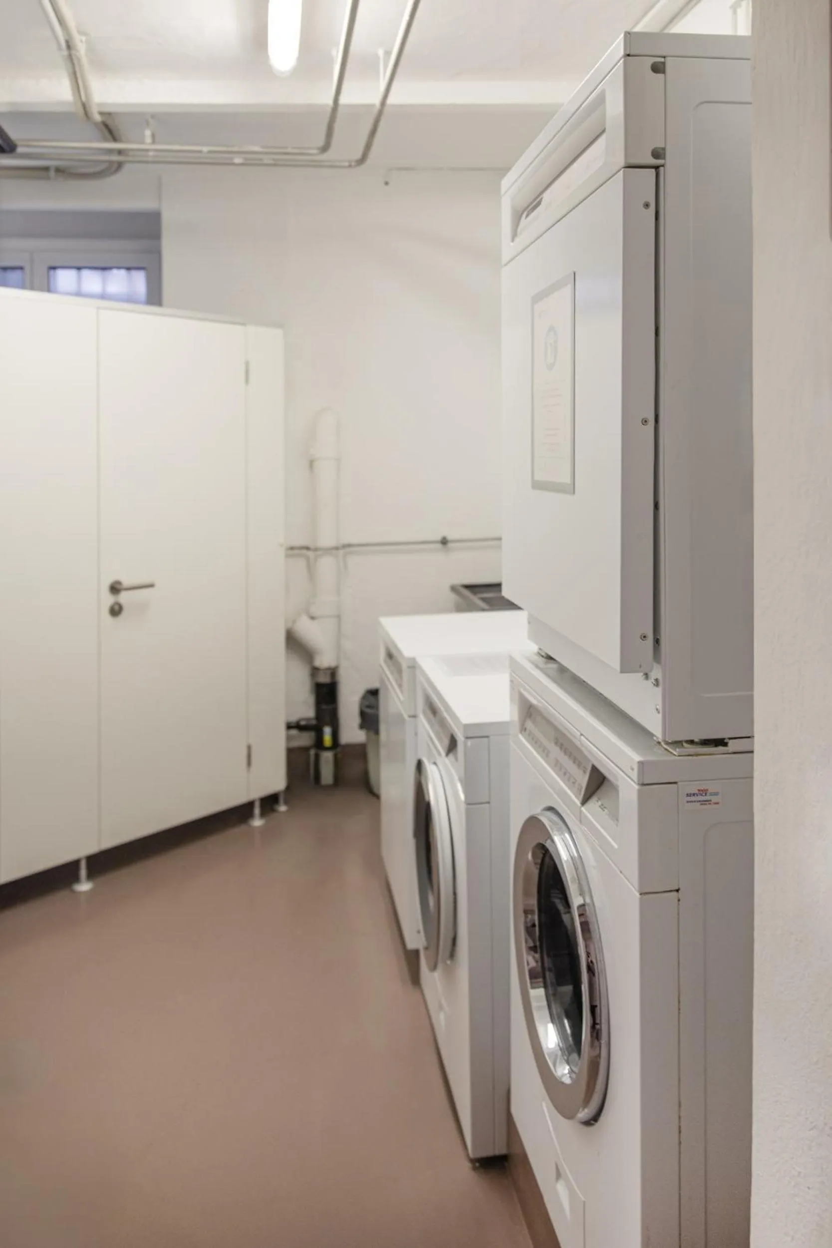 laundry in VISIONAPARTMENTS Albertstrasse - contactless check-in