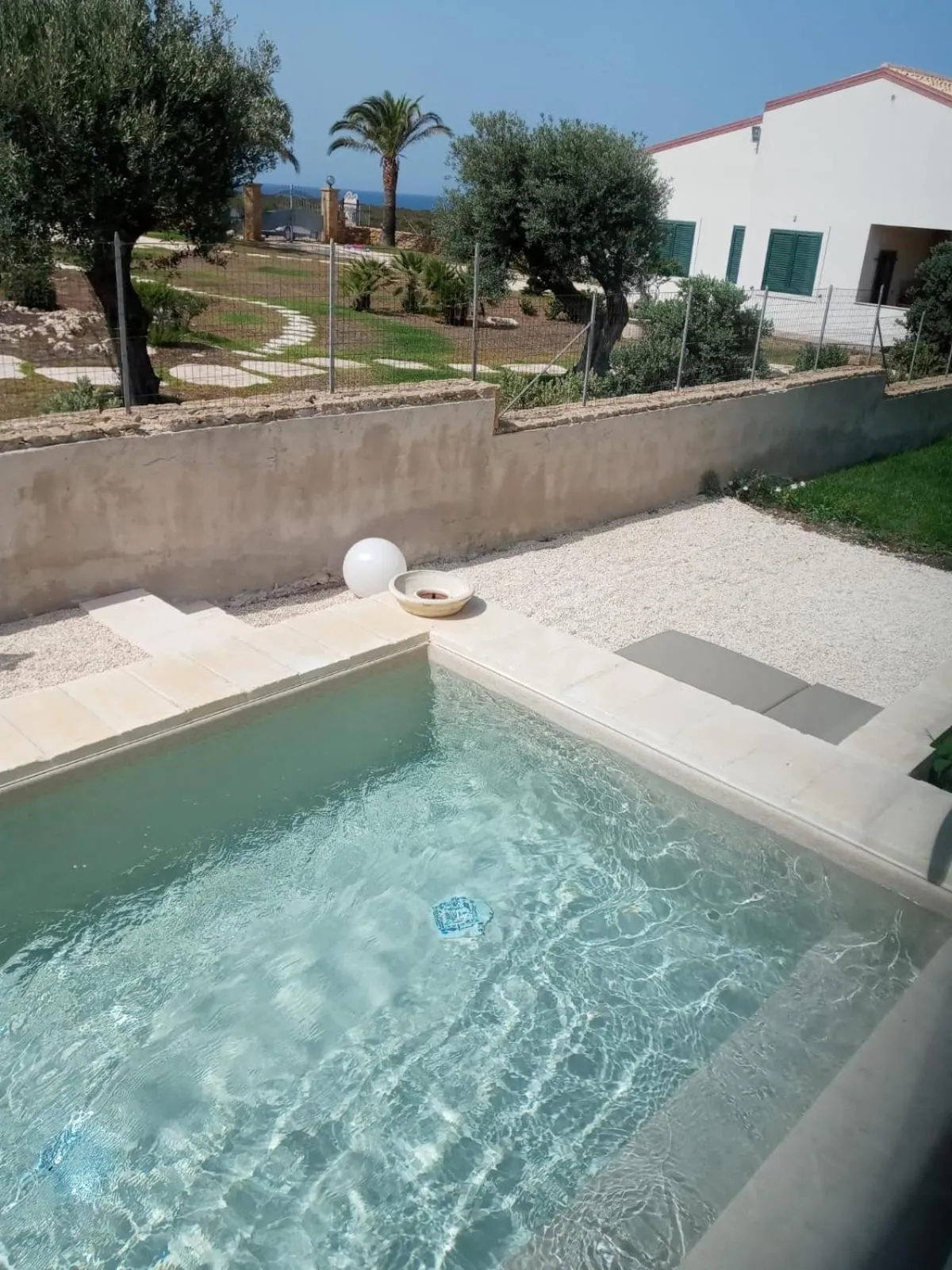 Swimming pool in CORALLI DEL PLEMMIRIO