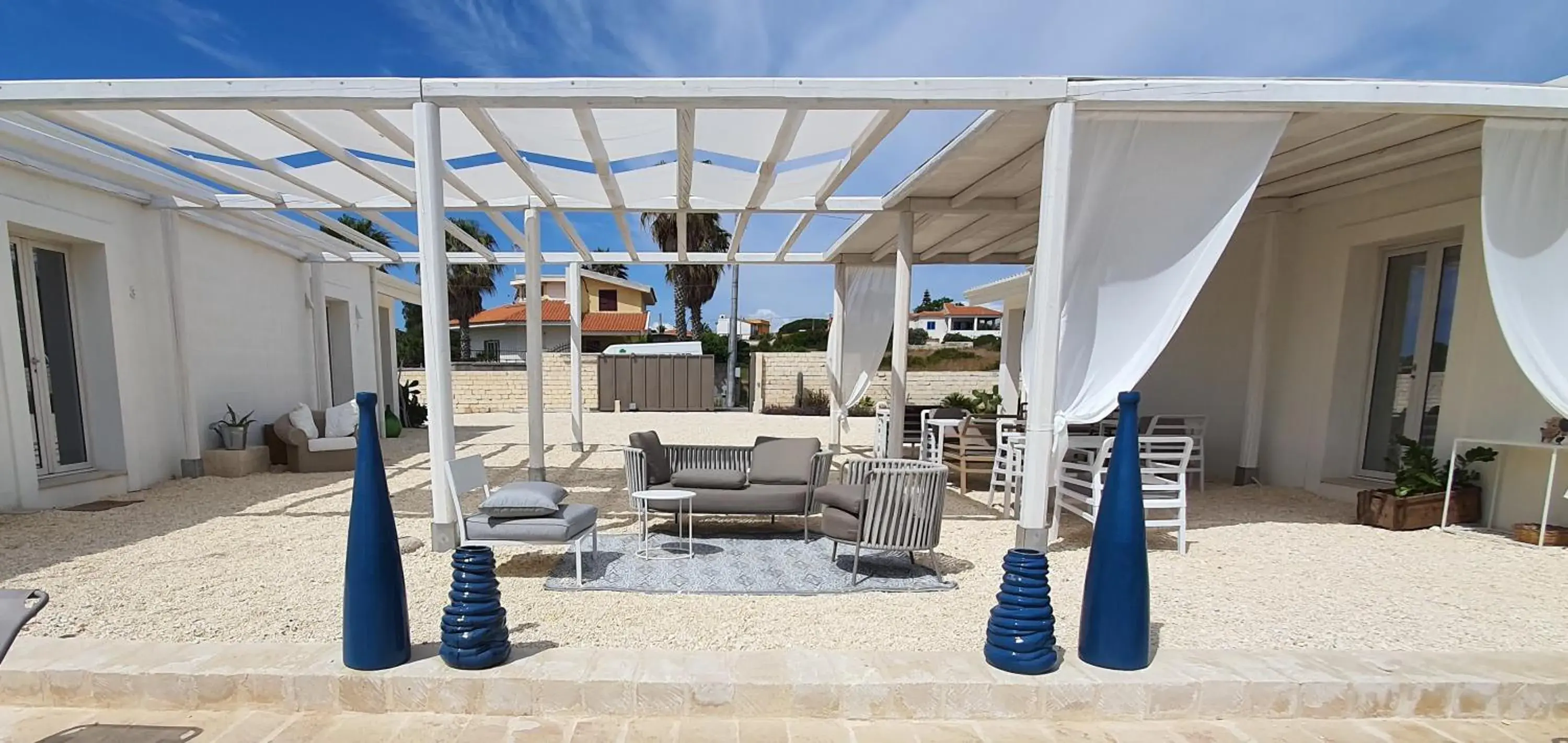 Facade/entrance in CORALLI DEL PLEMMIRIO Facade/entrance in CORALLI DEL PLEMMIRIO