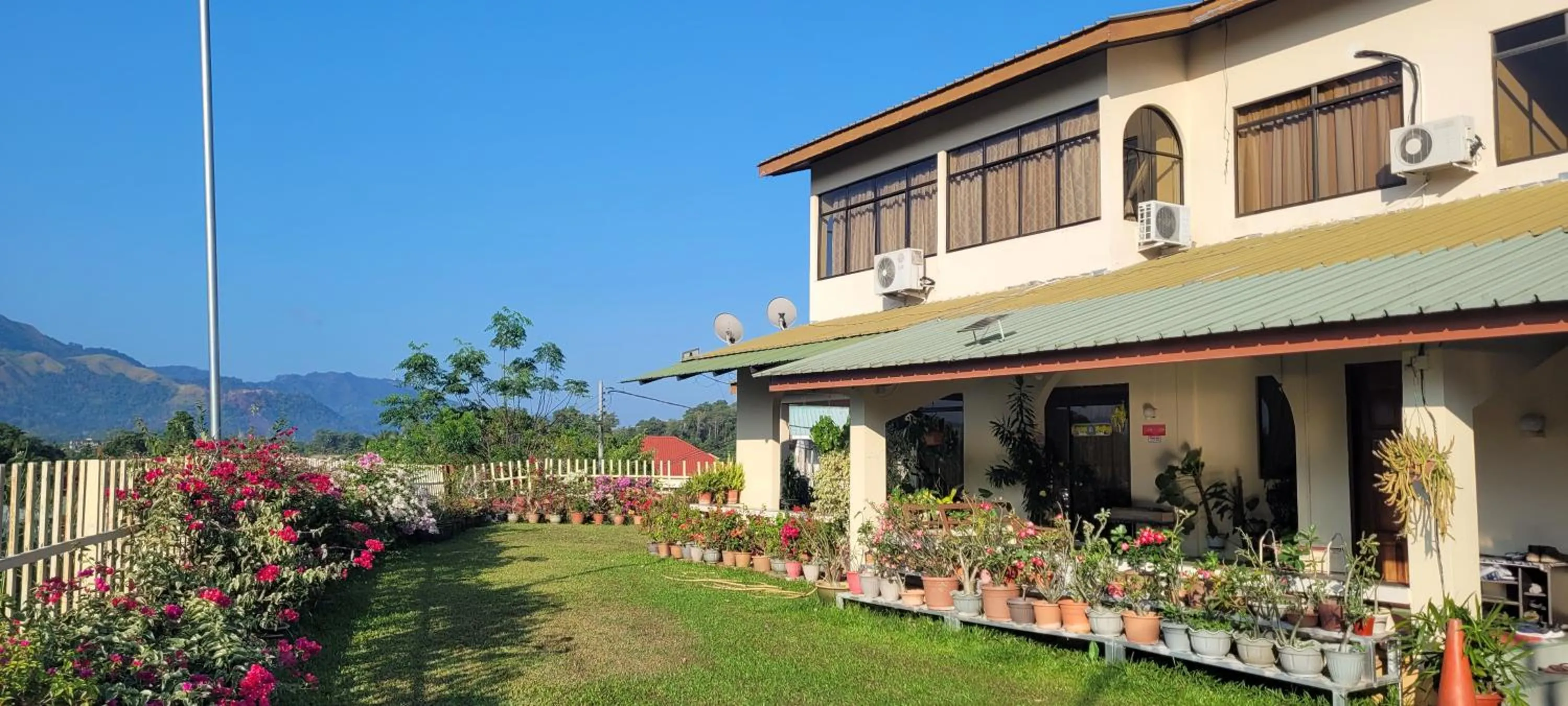 Mountain View Guest House KB