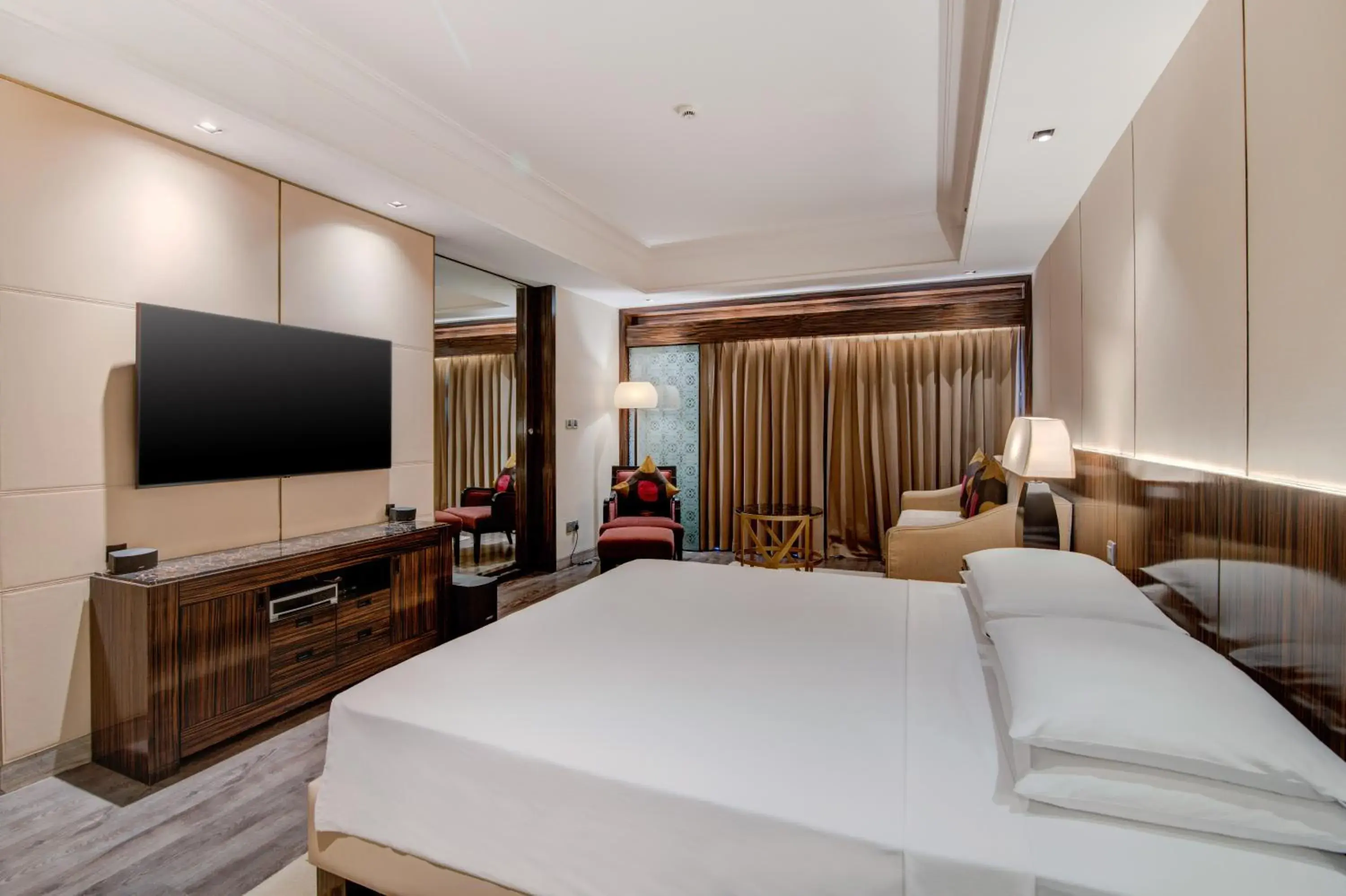 Bedroom, Bed in Hyatt Ahmedabad Bedroom, Bed in Hyatt Ahmedabad