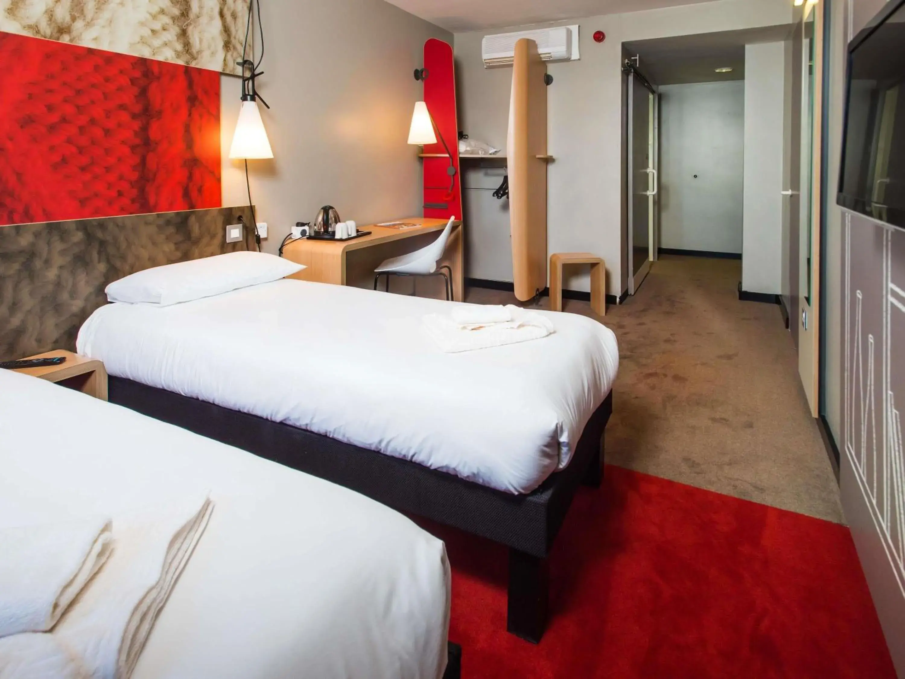 Bedroom, Bed in Ibis Sheffield City Bedroom, Bed in Ibis Sheffield City