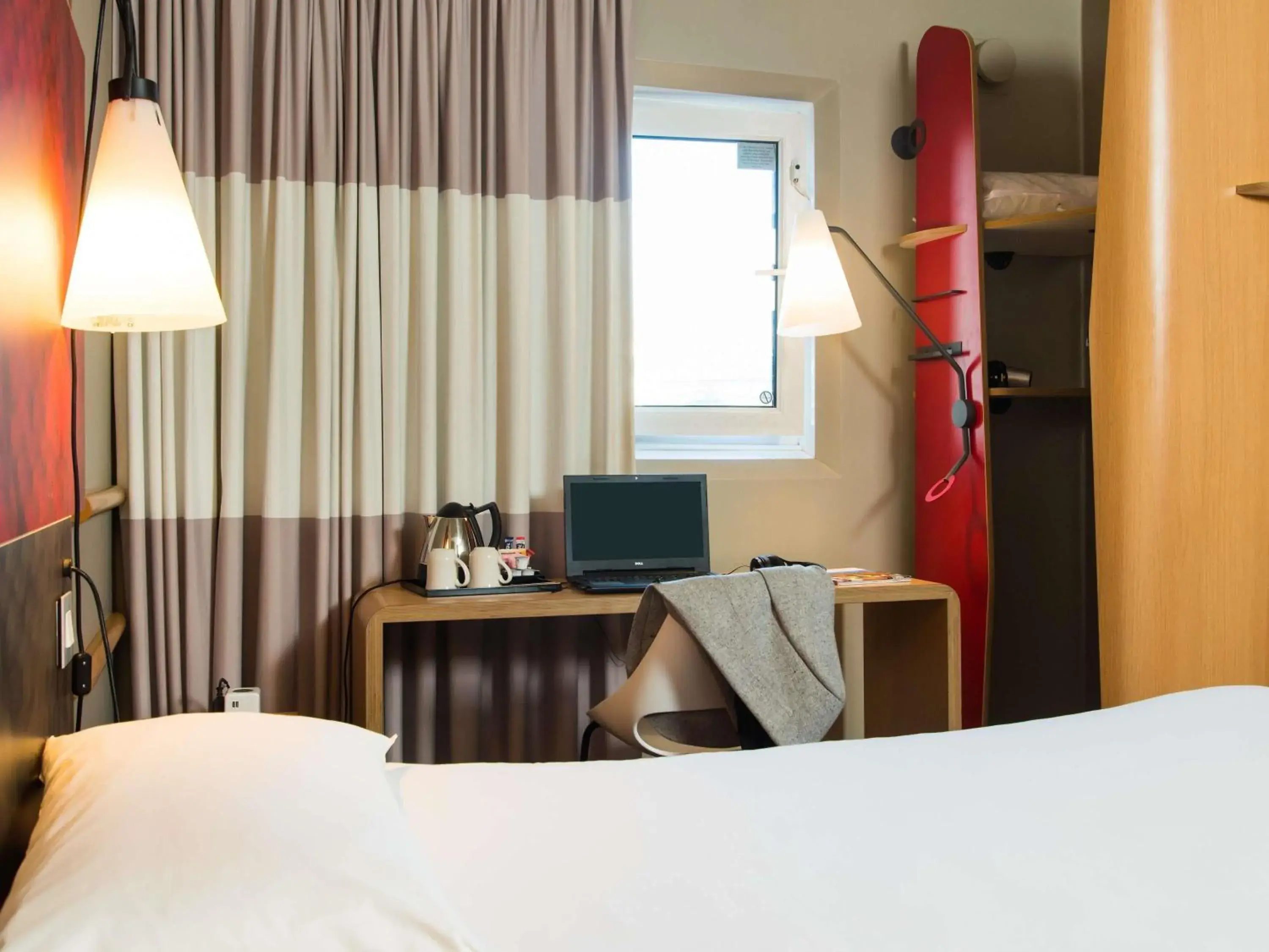 Bedroom, Bed in Ibis Sheffield City Bedroom, Bed in Ibis Sheffield City