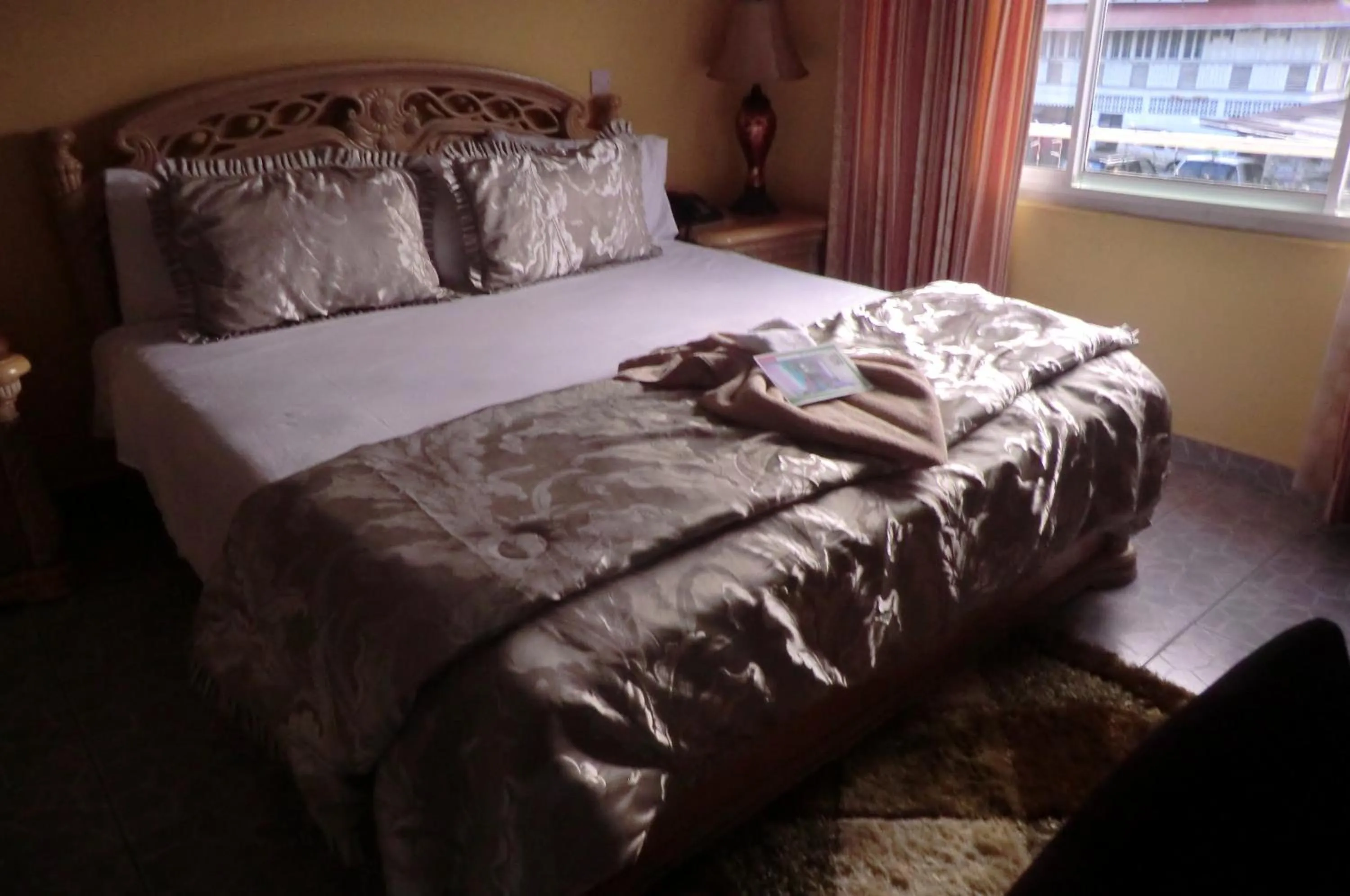 Day, Bed in PG Quality Inn