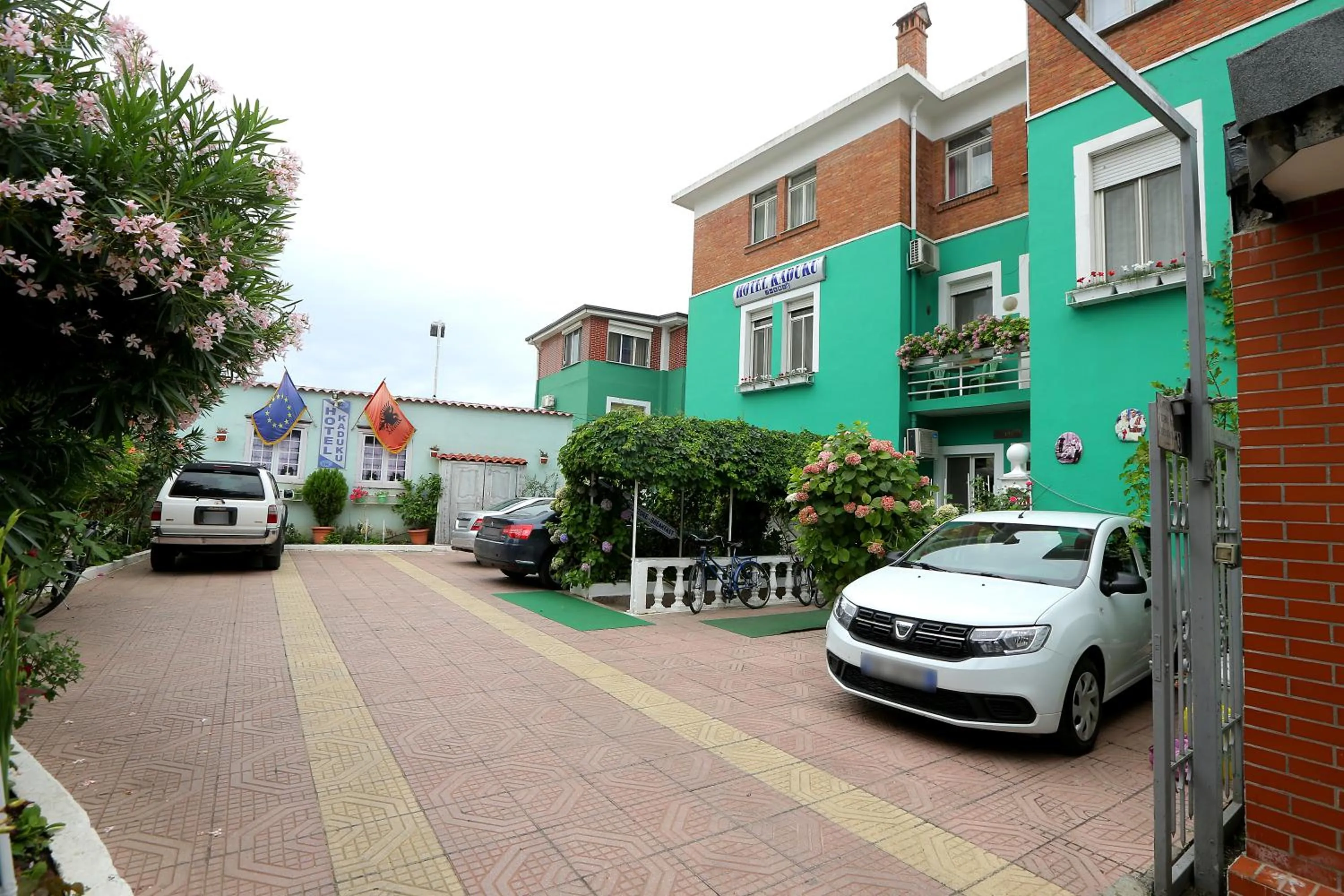 Parking in Hotel Kaduku