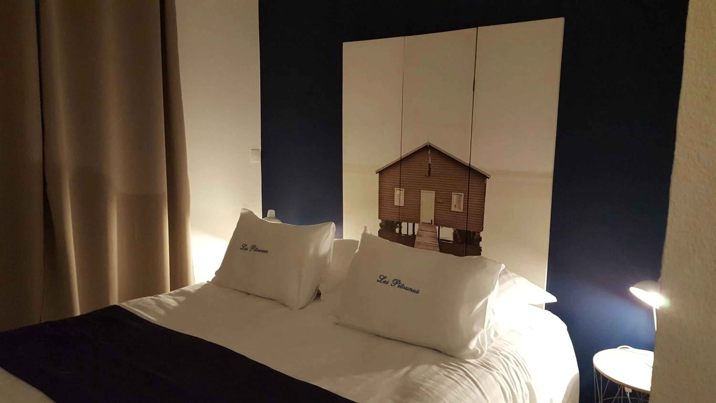 Bedroom, Bed in Les Pitounus