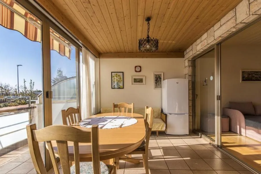 Bungalow Pintar
