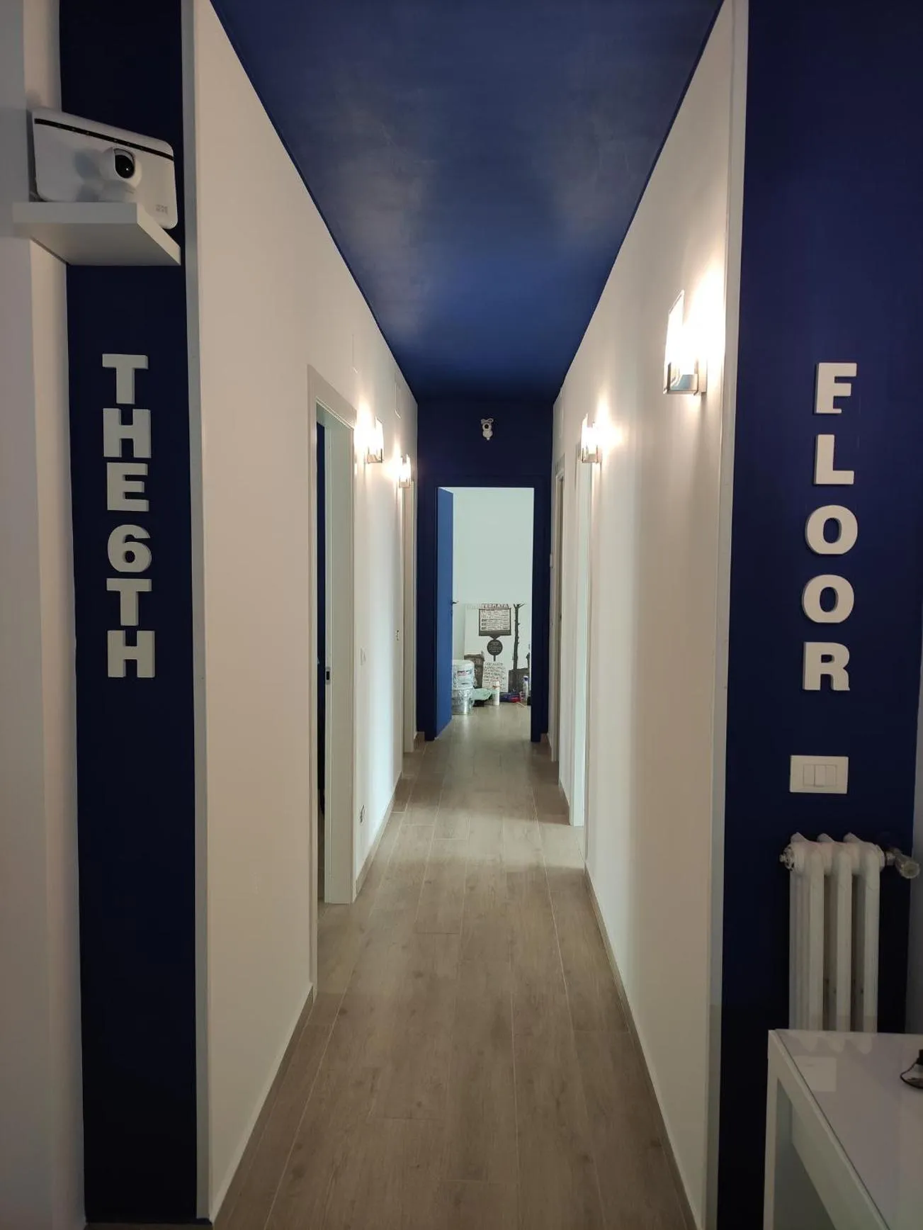 Property logo or sign in The 6th Floor