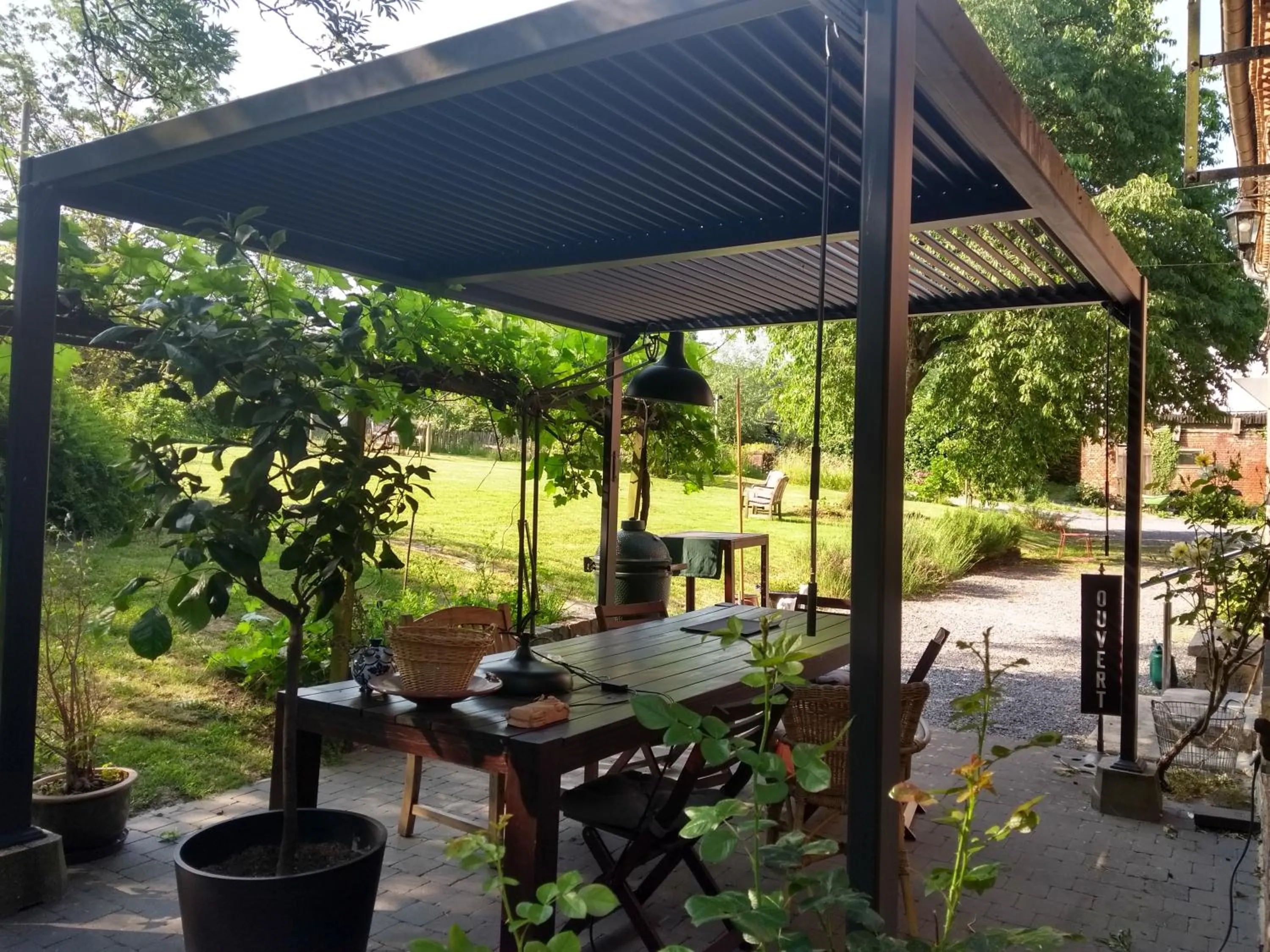 Patio in Chambre d'hôtes L'Ermite