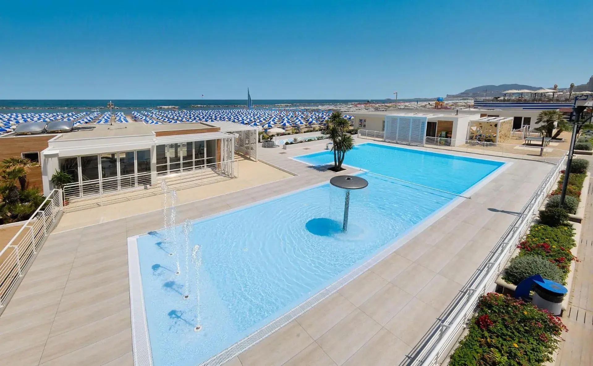 Pool View in Hotel Antares