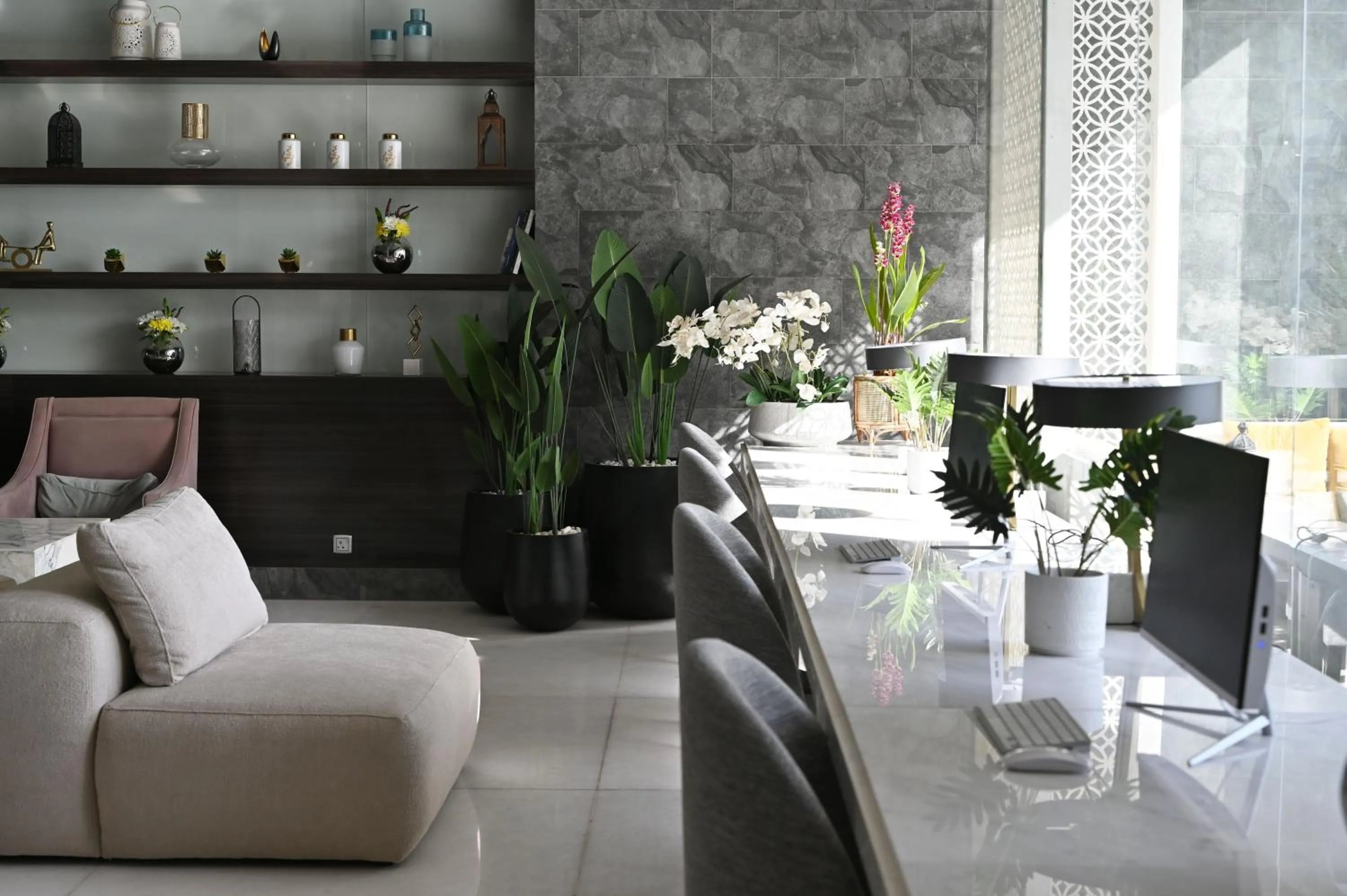 Lobby or reception in Ayan Hotel