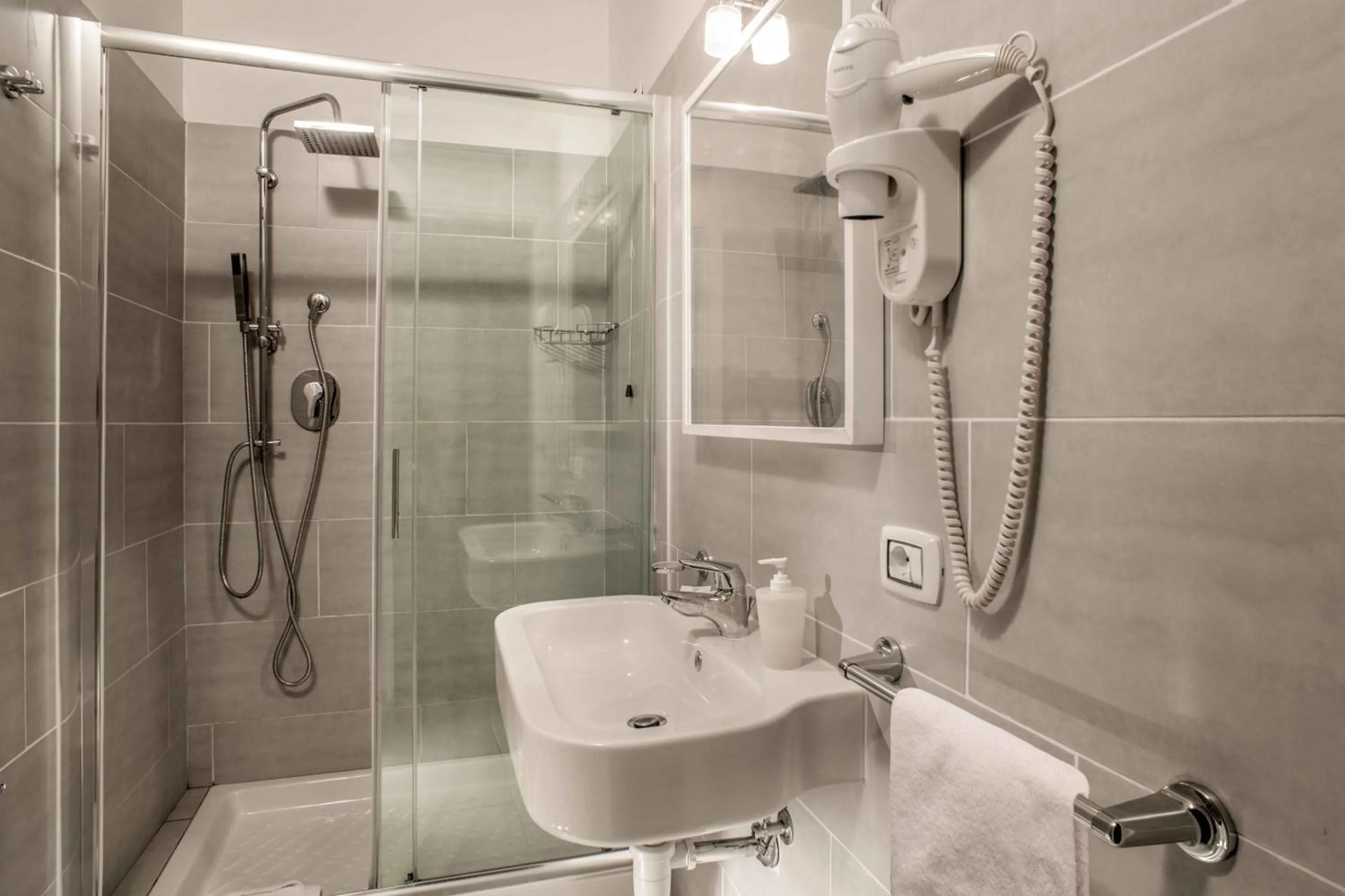 Bathroom in Domus Liberius - Rome