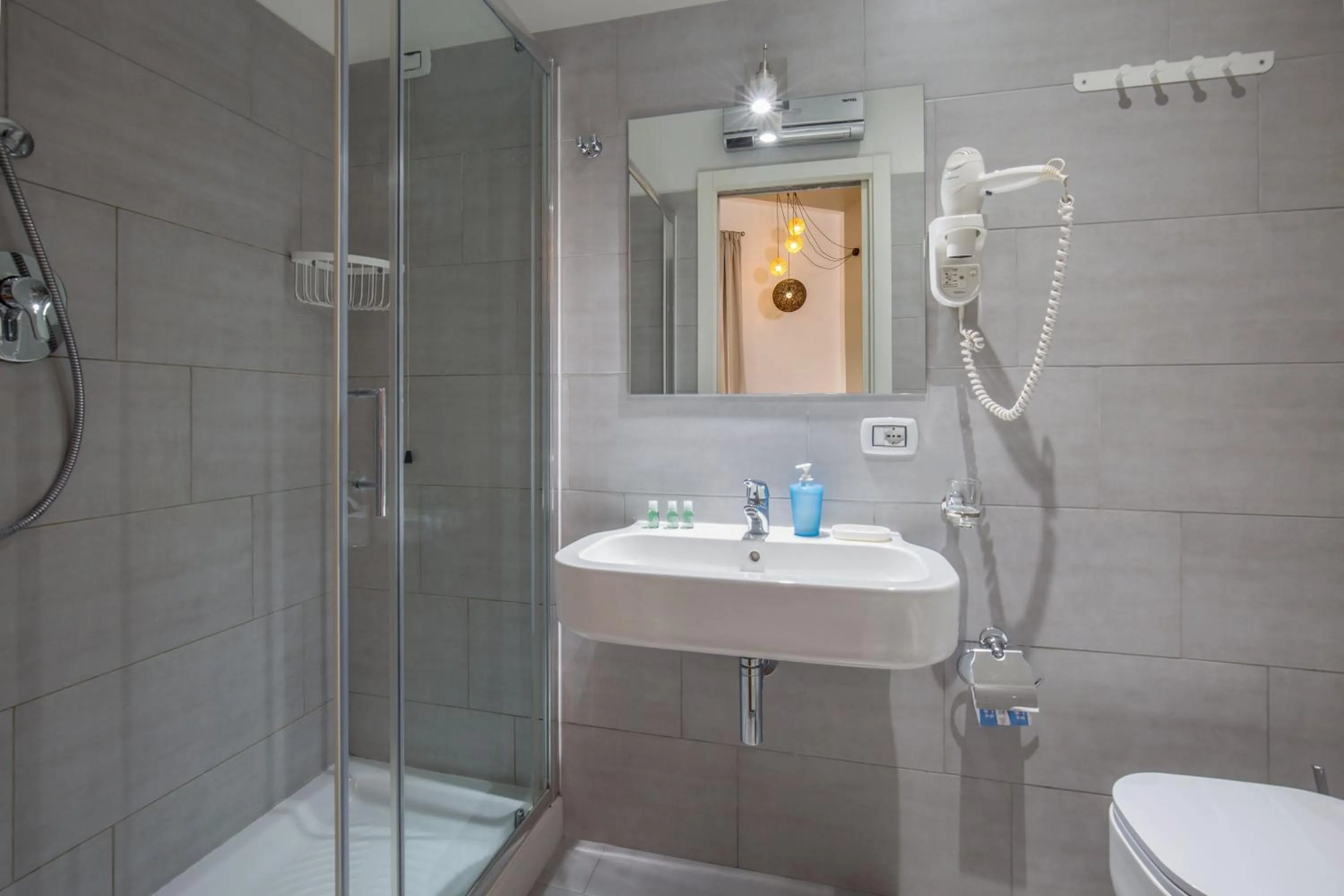 Bathroom in Domus Liberius - Rome