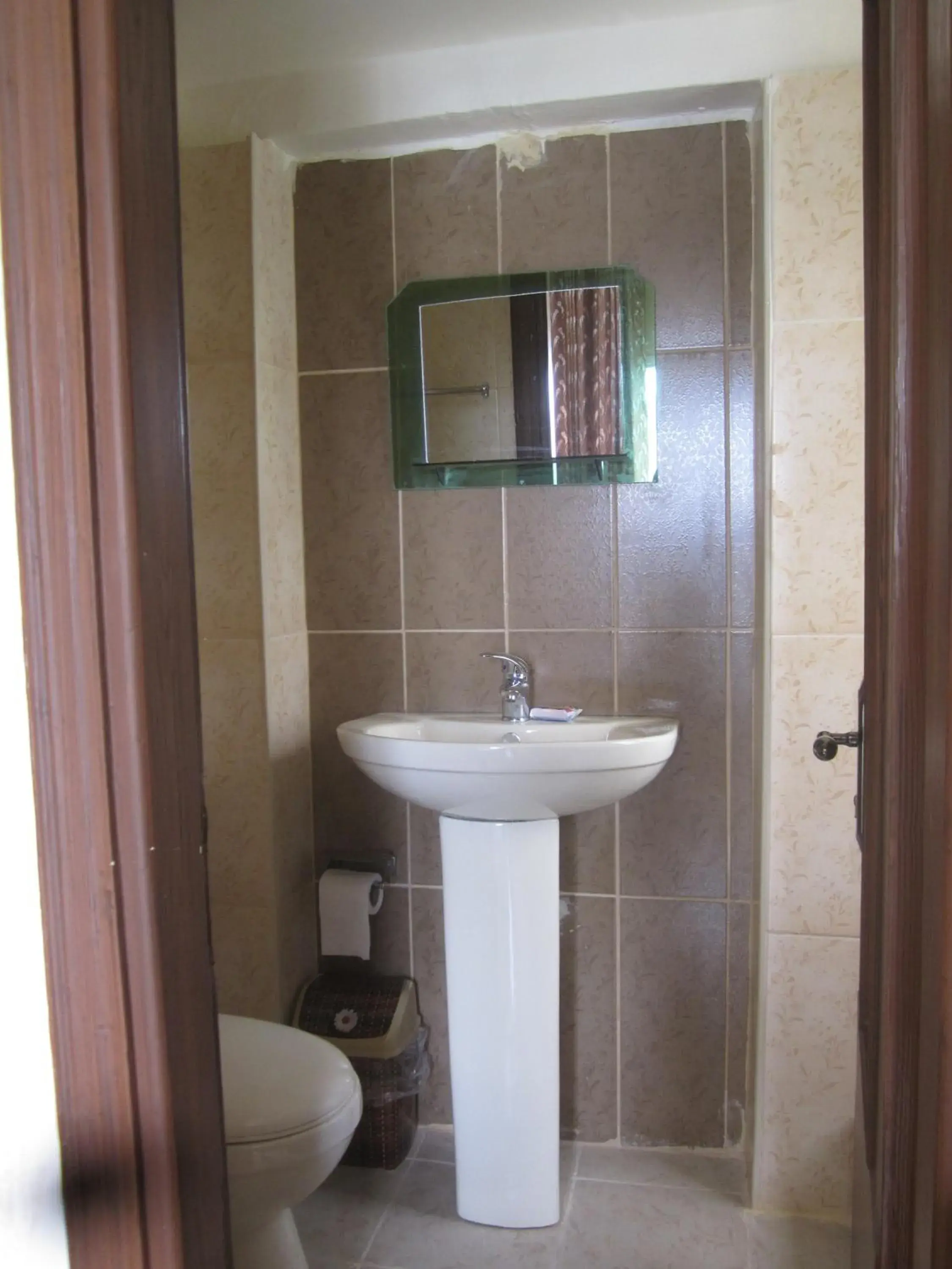 Bathroom in Caravan Hotel