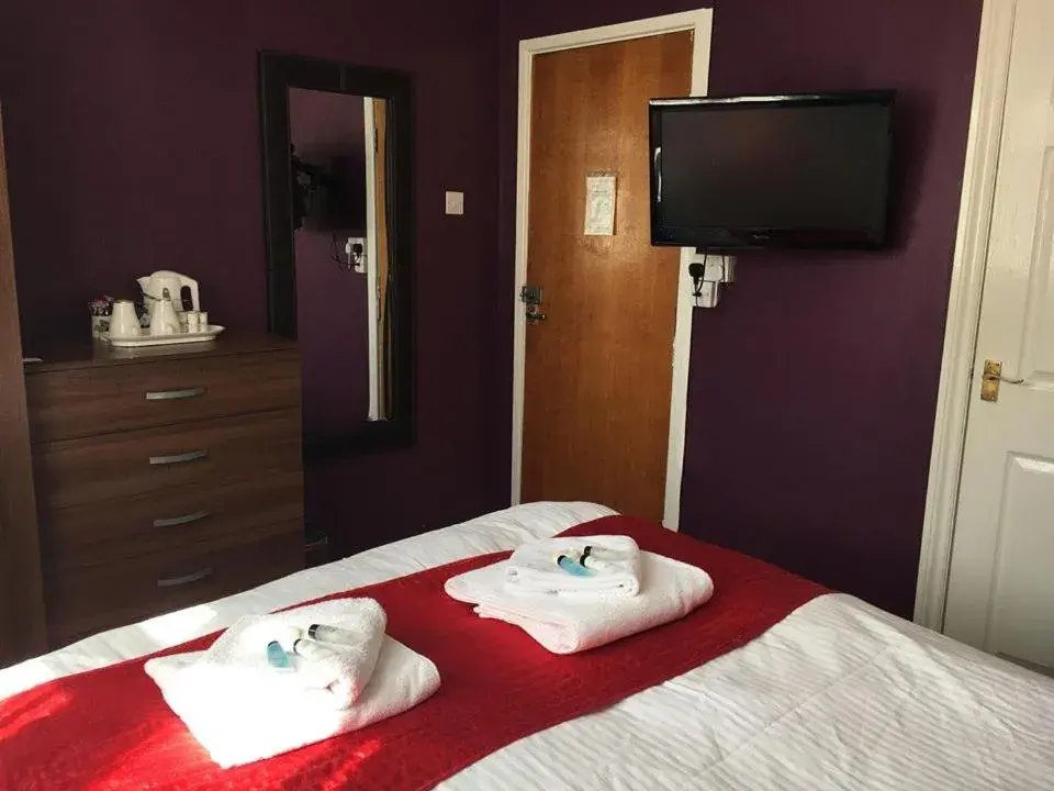Double Room with Private Bathroom in Glenmore Guesthouse Double Room with Private Bathroom in Glenmore Guesthouse