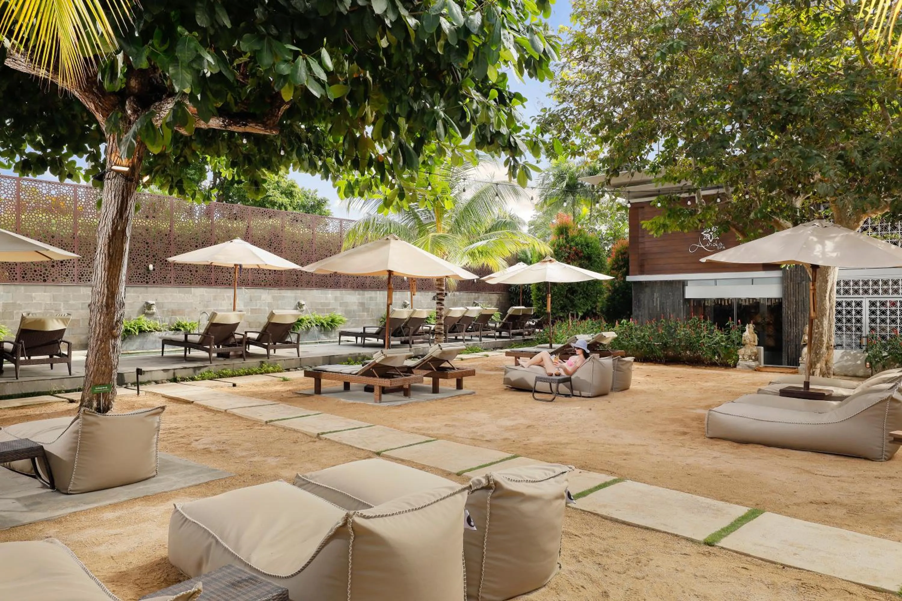 Property building in Bali Dynasty Resort