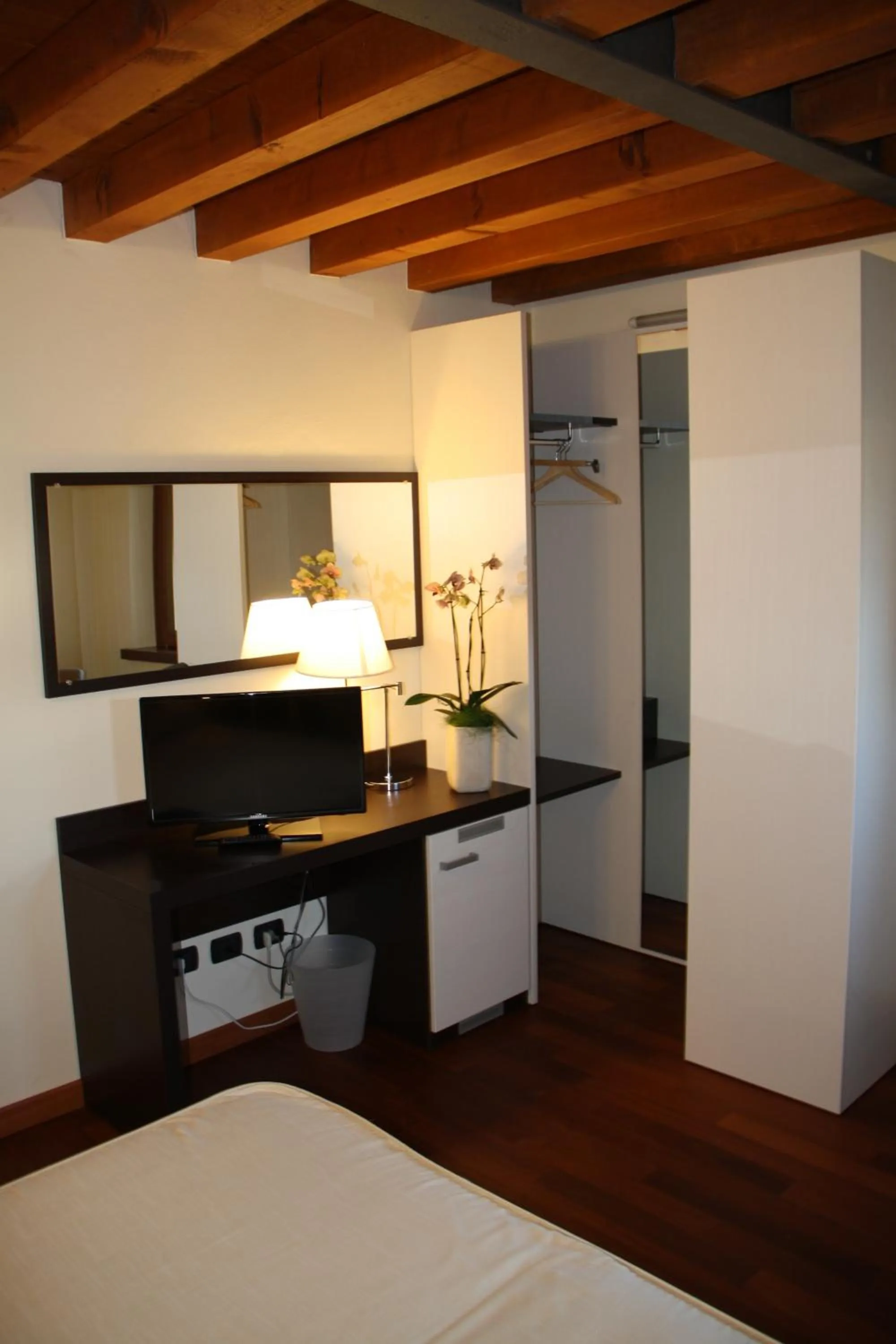 Decorative detail, Bed in Hotel Le Macine