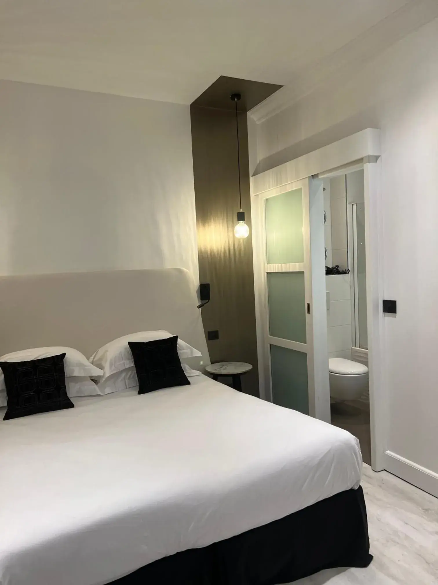 Bed in Hotel Massena Bed in Hotel Massena