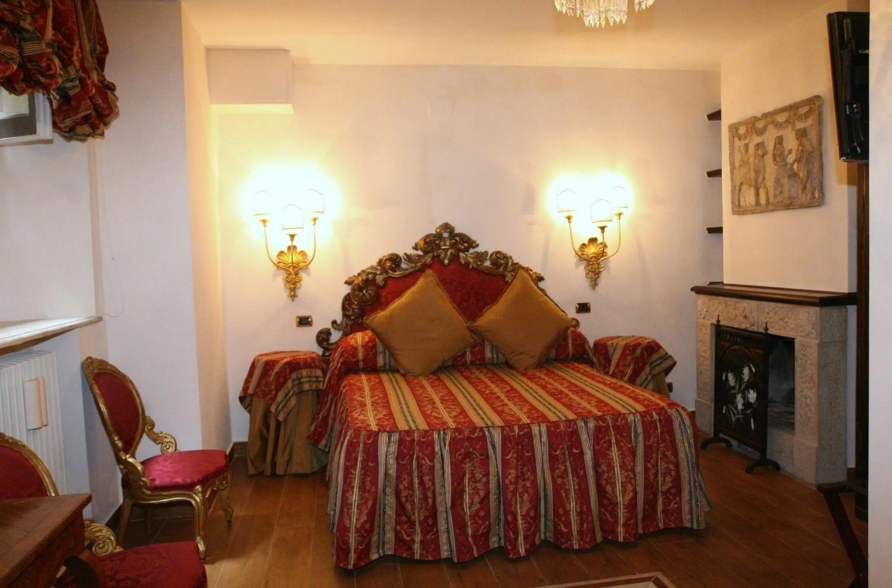 Bedroom, Bed in Navona Gallery Suites