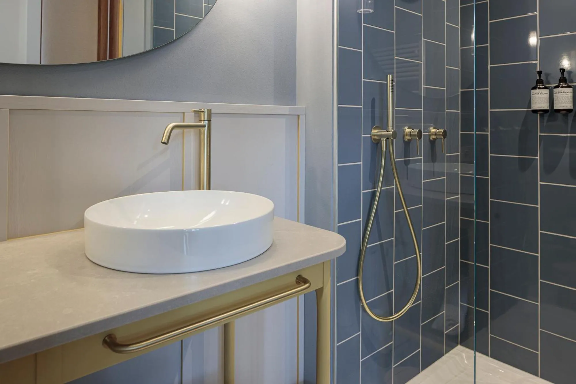 Shower in Villa Helvetia