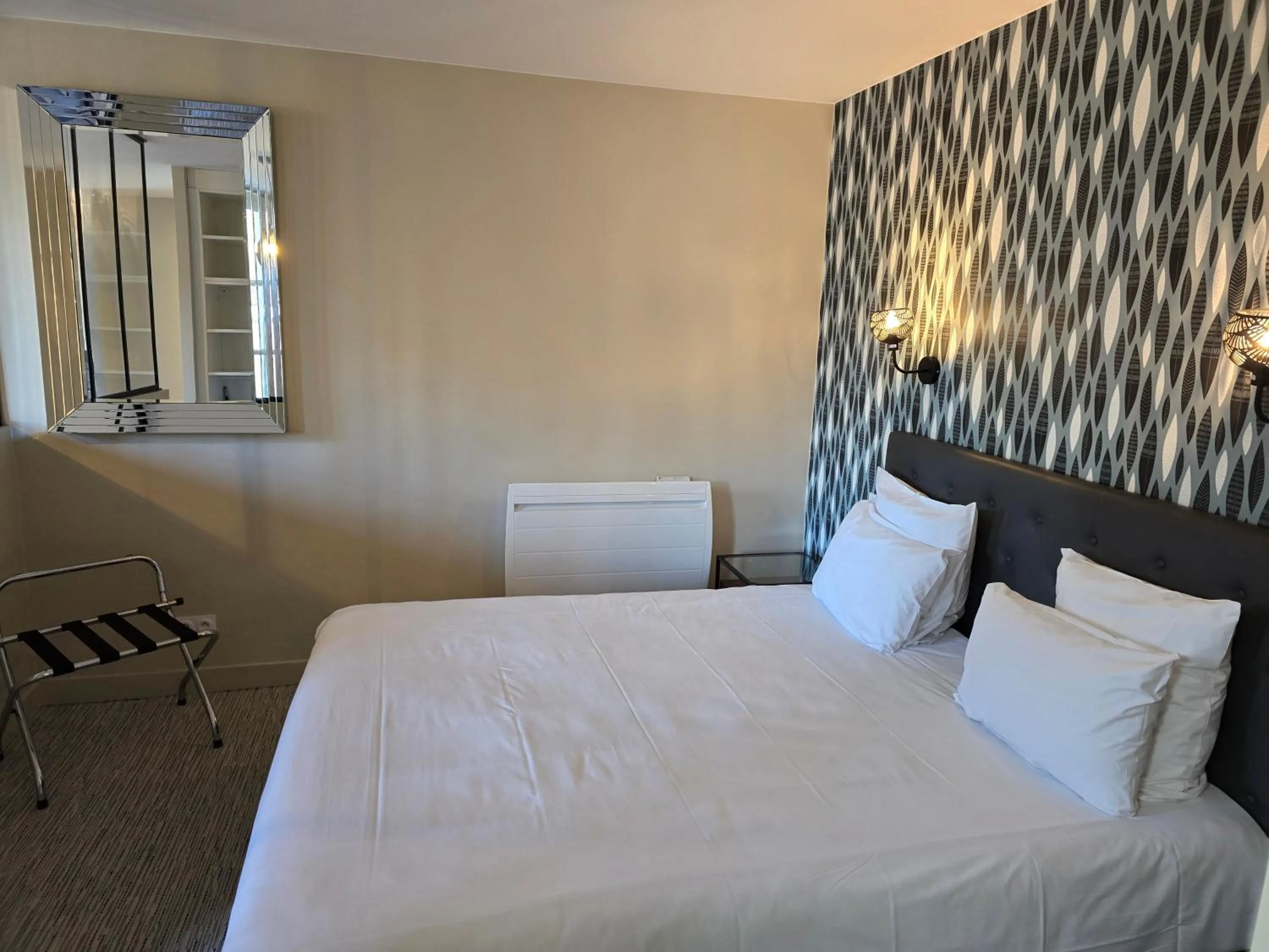 Bedroom, Bed in Au Loup Historic Apartments