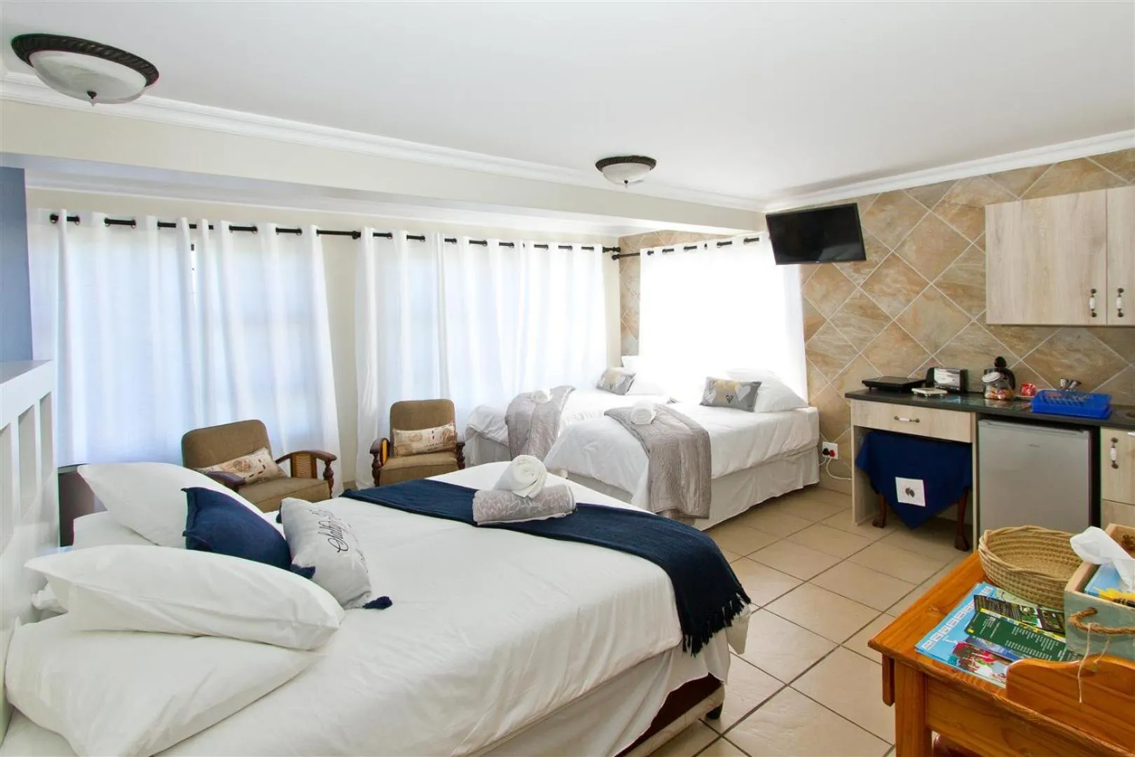 Bed in Tranquil Shores