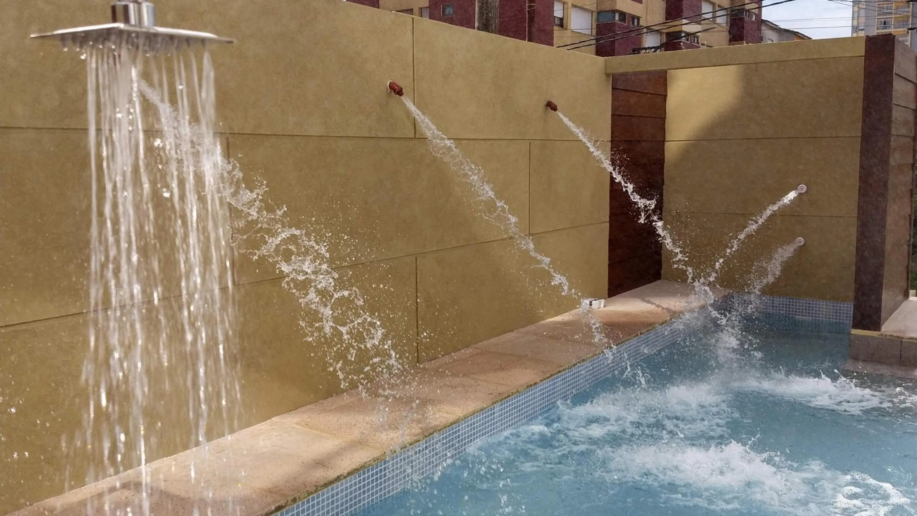 Swimming pool in Gran Hotel Verona