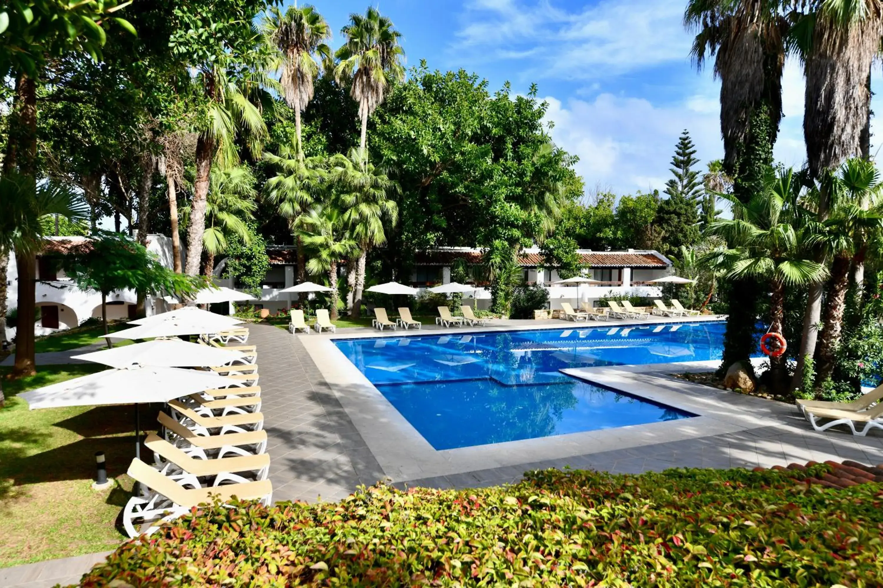 Swimming pool in Hotel Kabila Swimming pool in Hotel Kabila