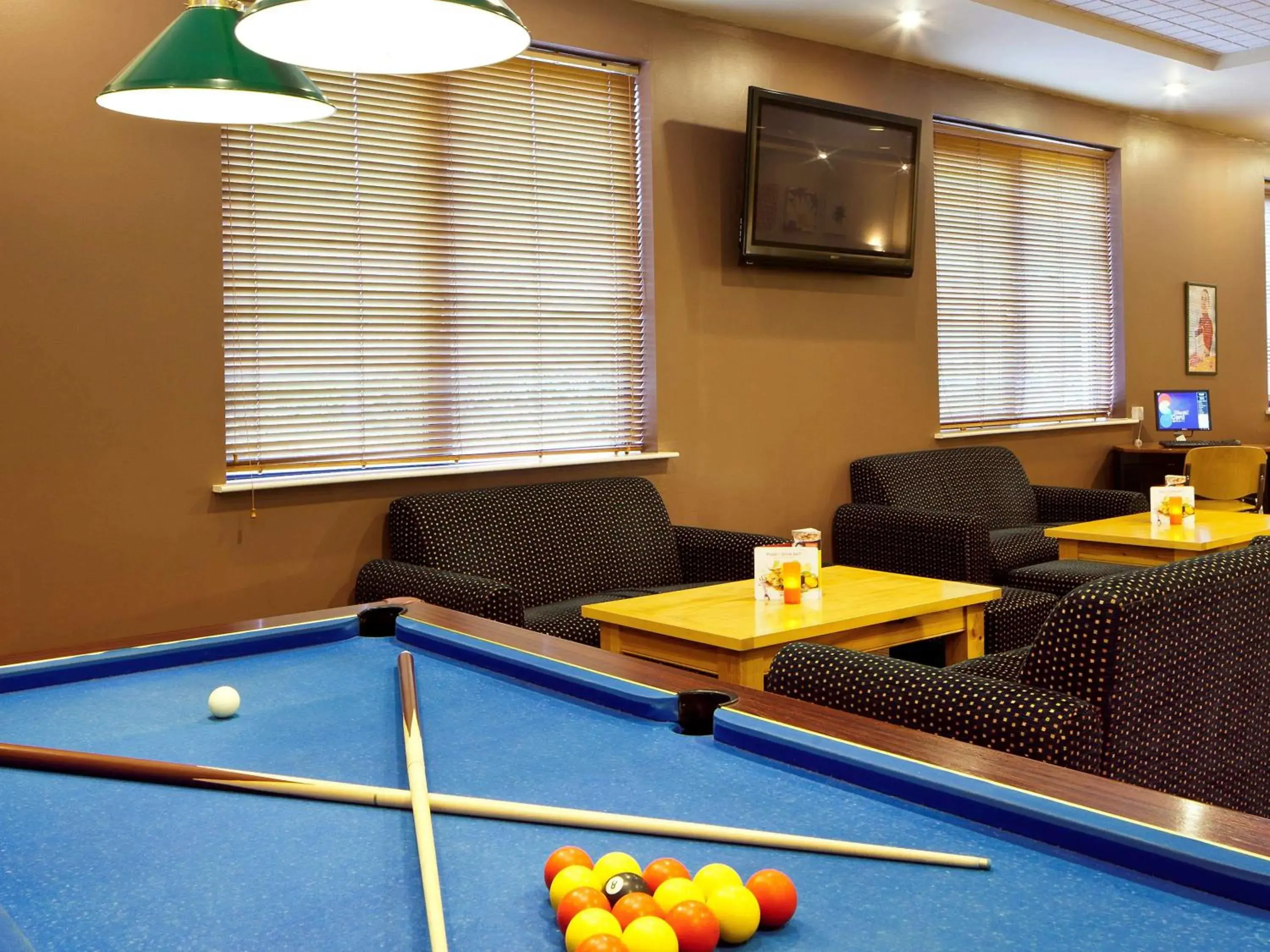 Lounge or bar in ibis Bradford Shipley Lounge or bar in ibis Bradford Shipley