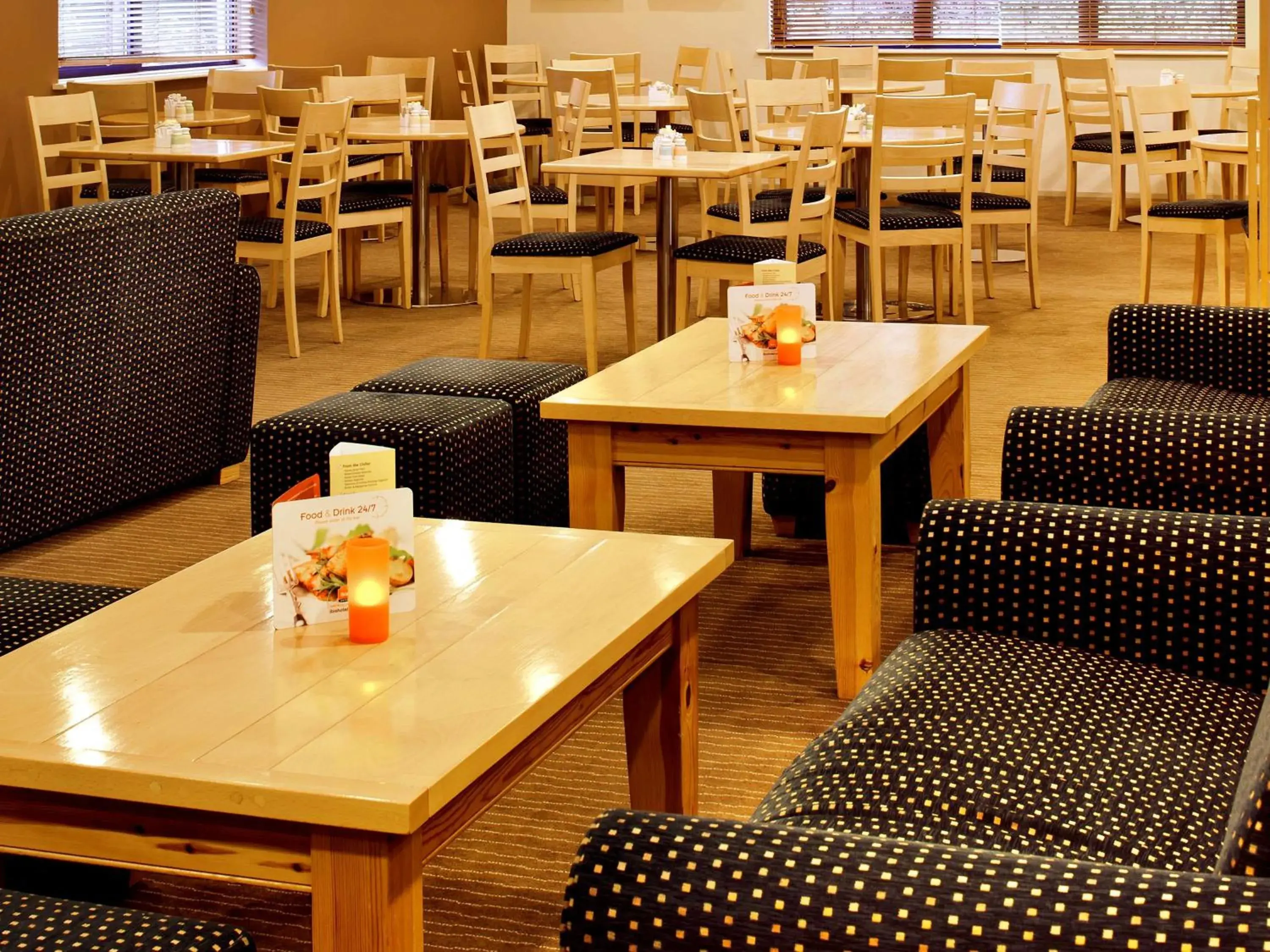 Lounge or bar in ibis Bradford Shipley Lounge or bar in ibis Bradford Shipley