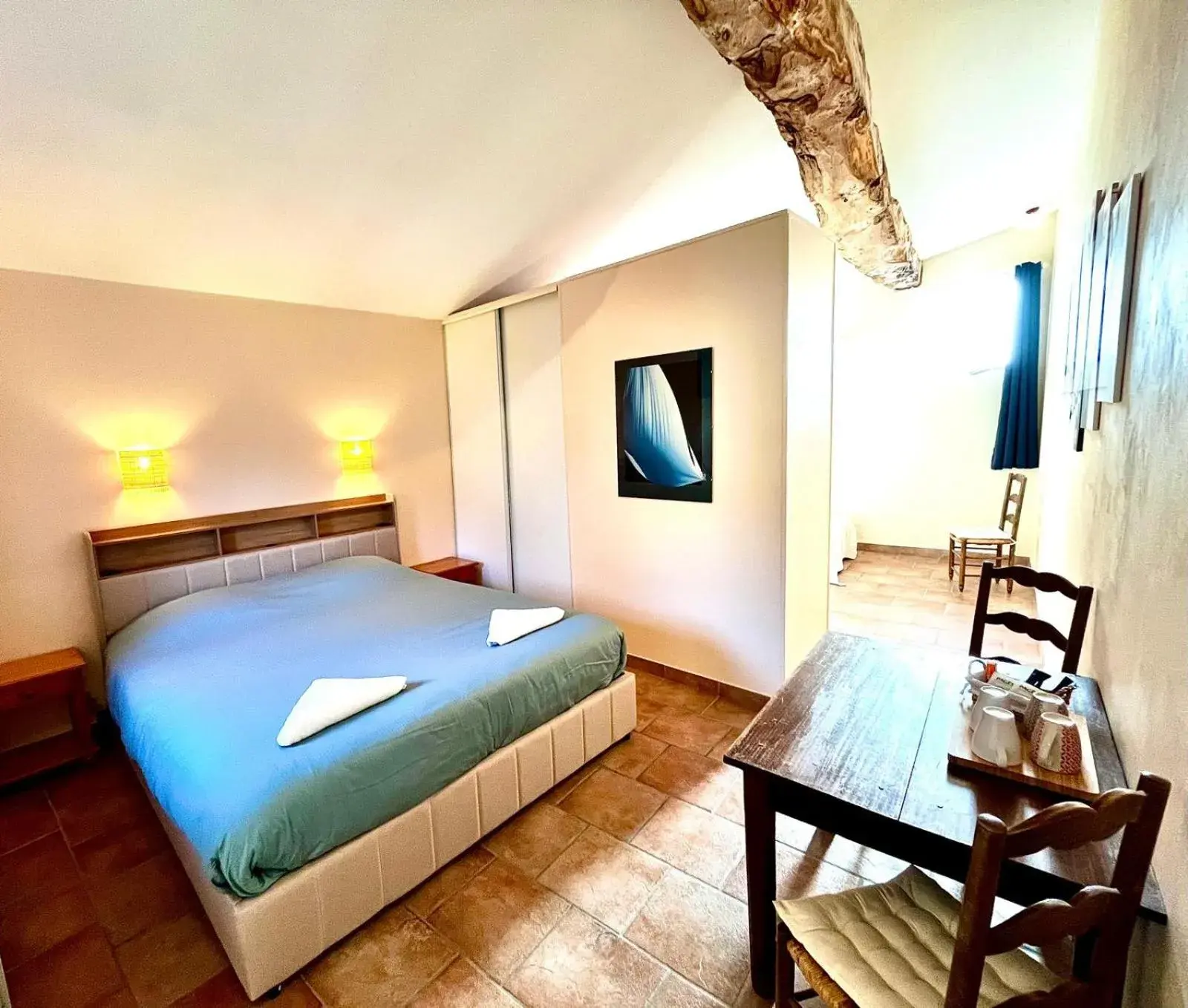 Family Room with Private Bathroom in Chambres d'hôtes les Etoiles Family Room with Private Bathroom in Chambres d'hôtes les Etoiles