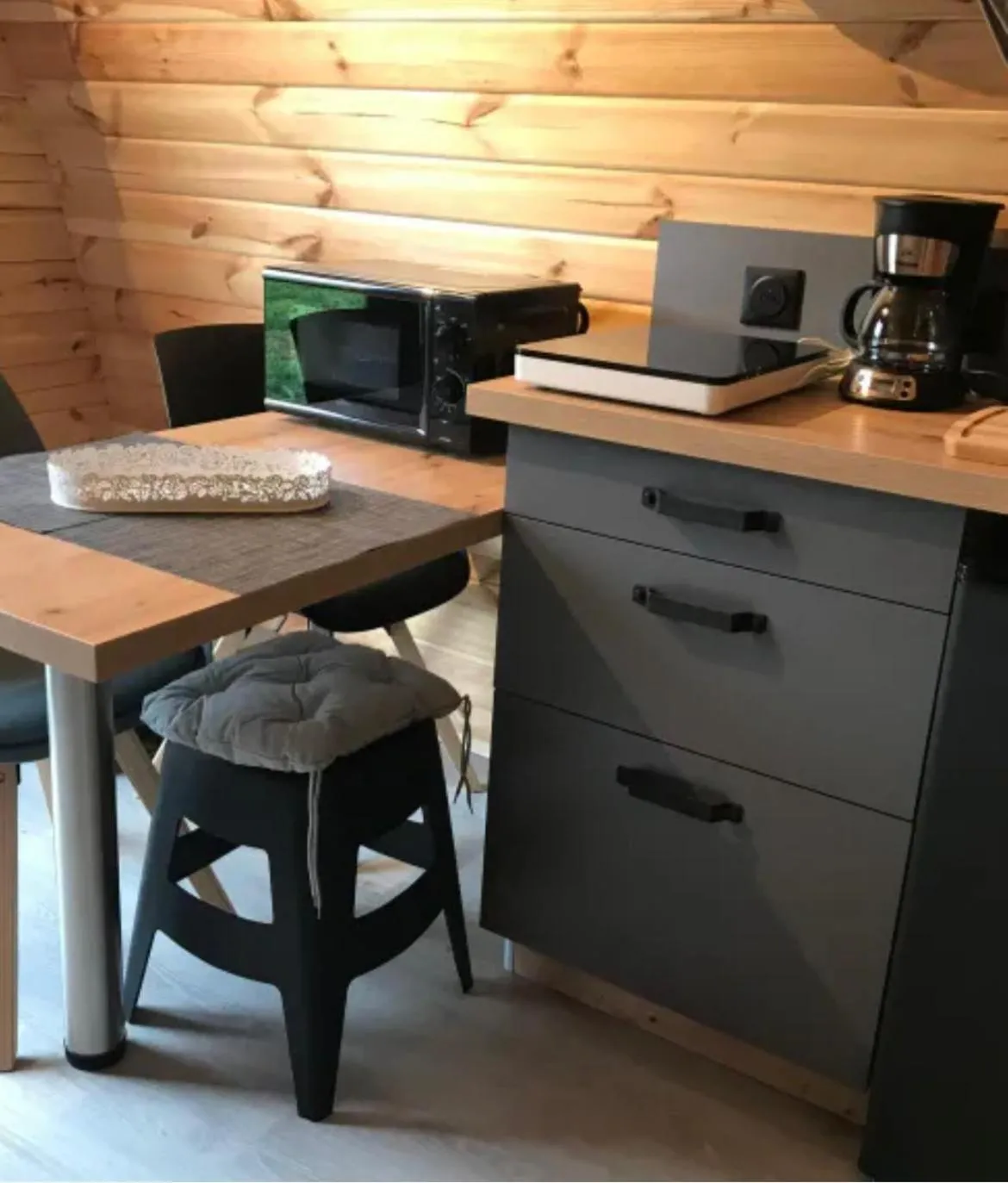 Kitchen or kitchenette in Chambres d'hôtes les Etoiles