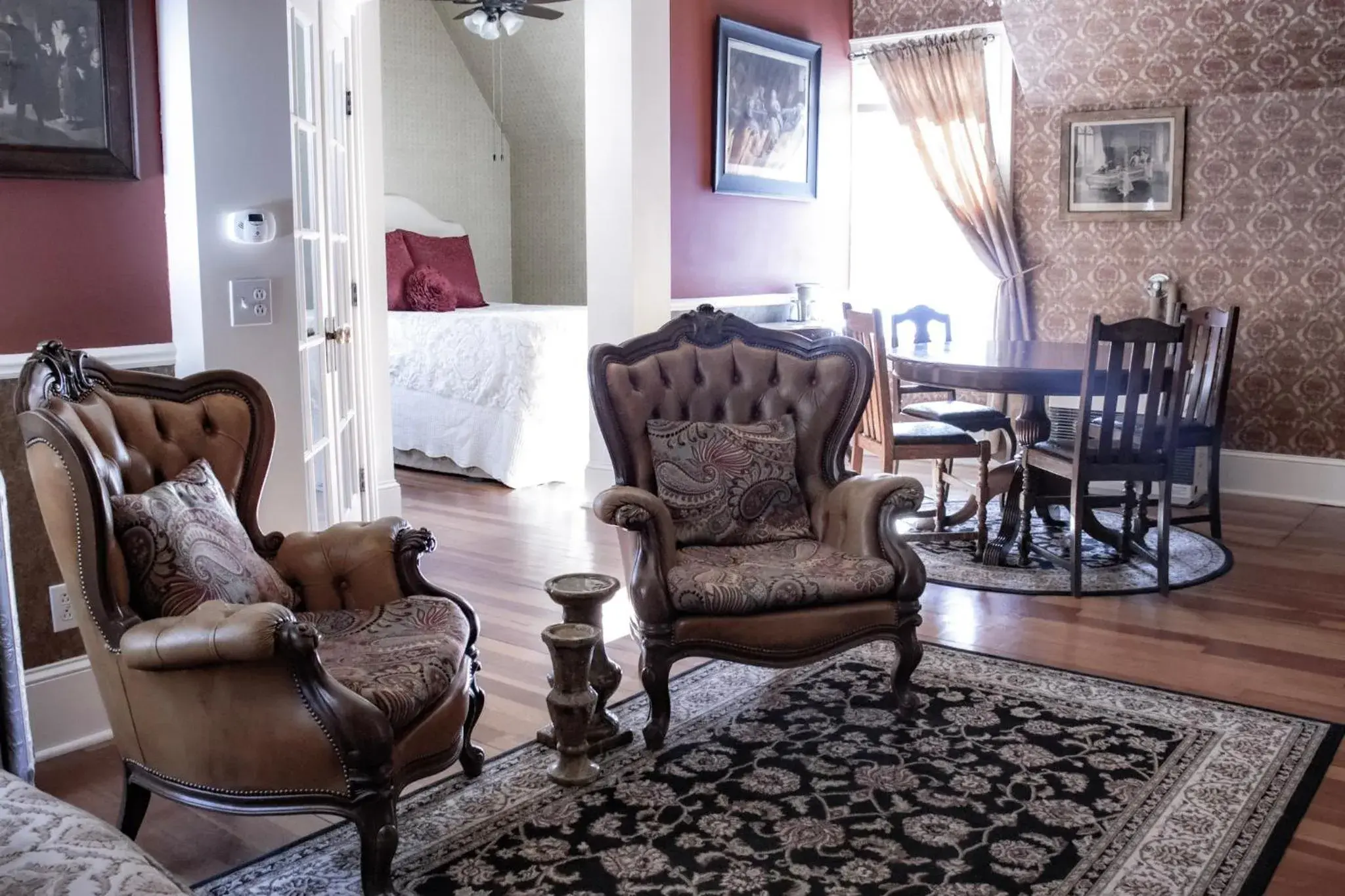Bedroom in McCloud River Bed and Breakfast Bedroom in McCloud River Bed and Breakfast
