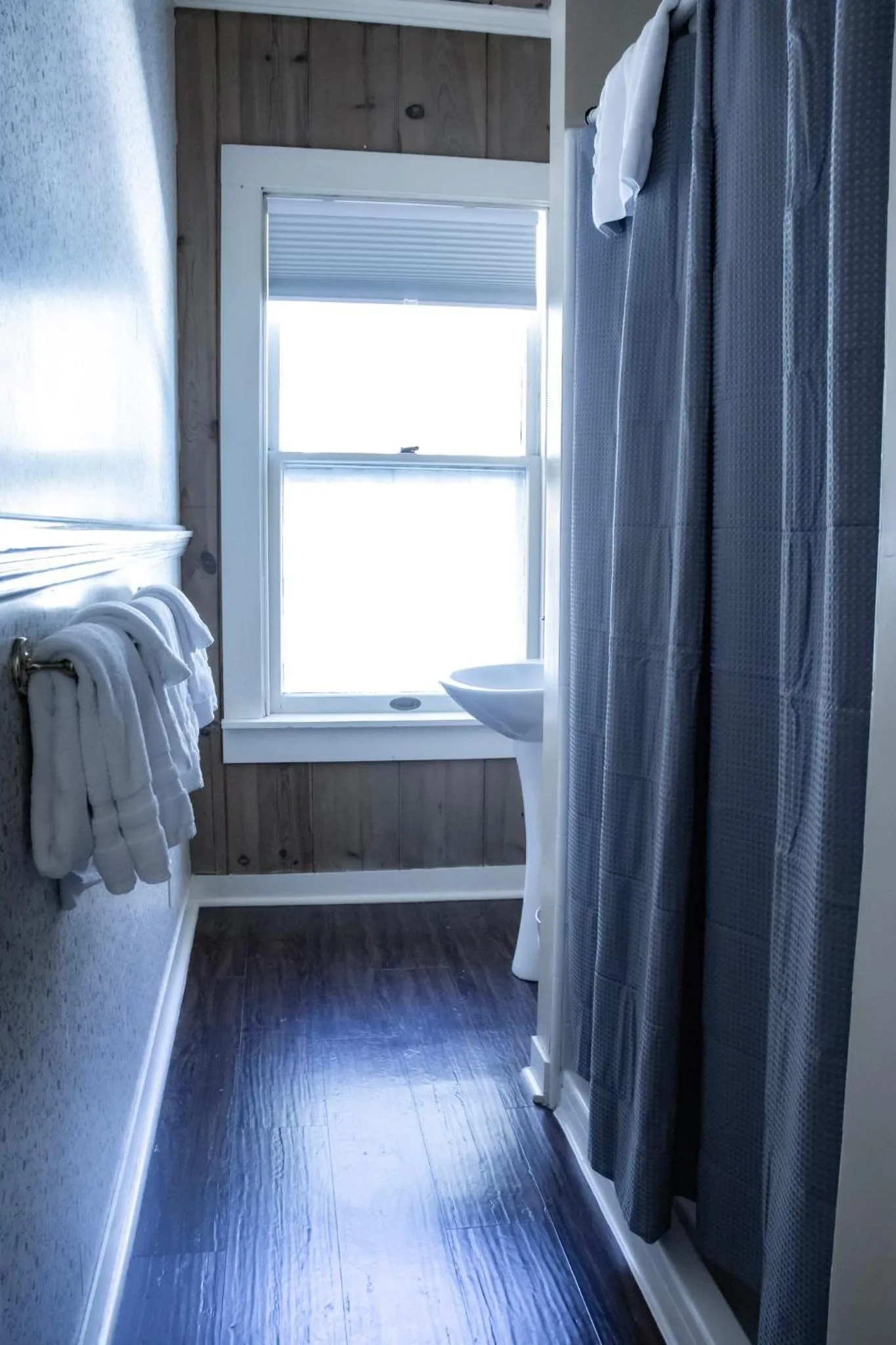 Bed in McCloud River Bed and Breakfast