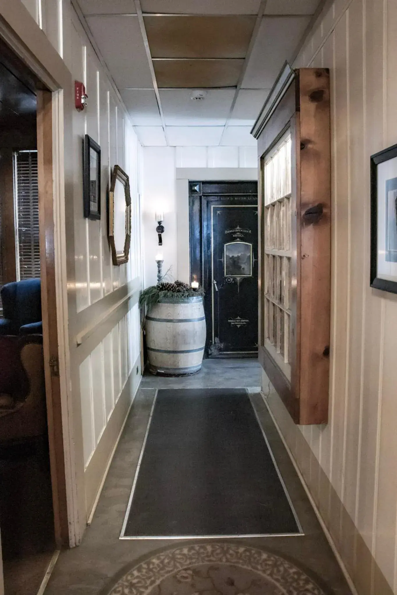 Property building in McCloud River Bed and Breakfast Property building in McCloud River Bed and Breakfast