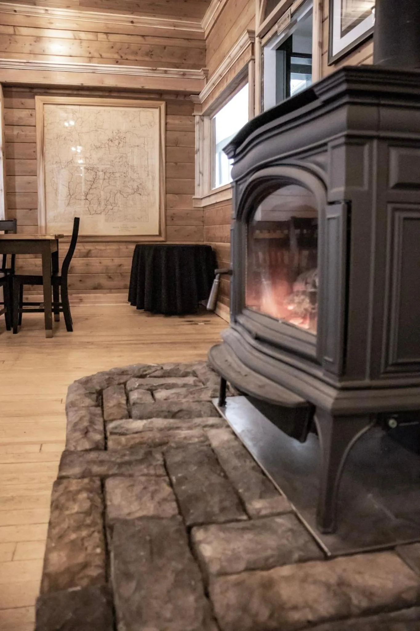 flat iron in McCloud River Bed and Breakfast