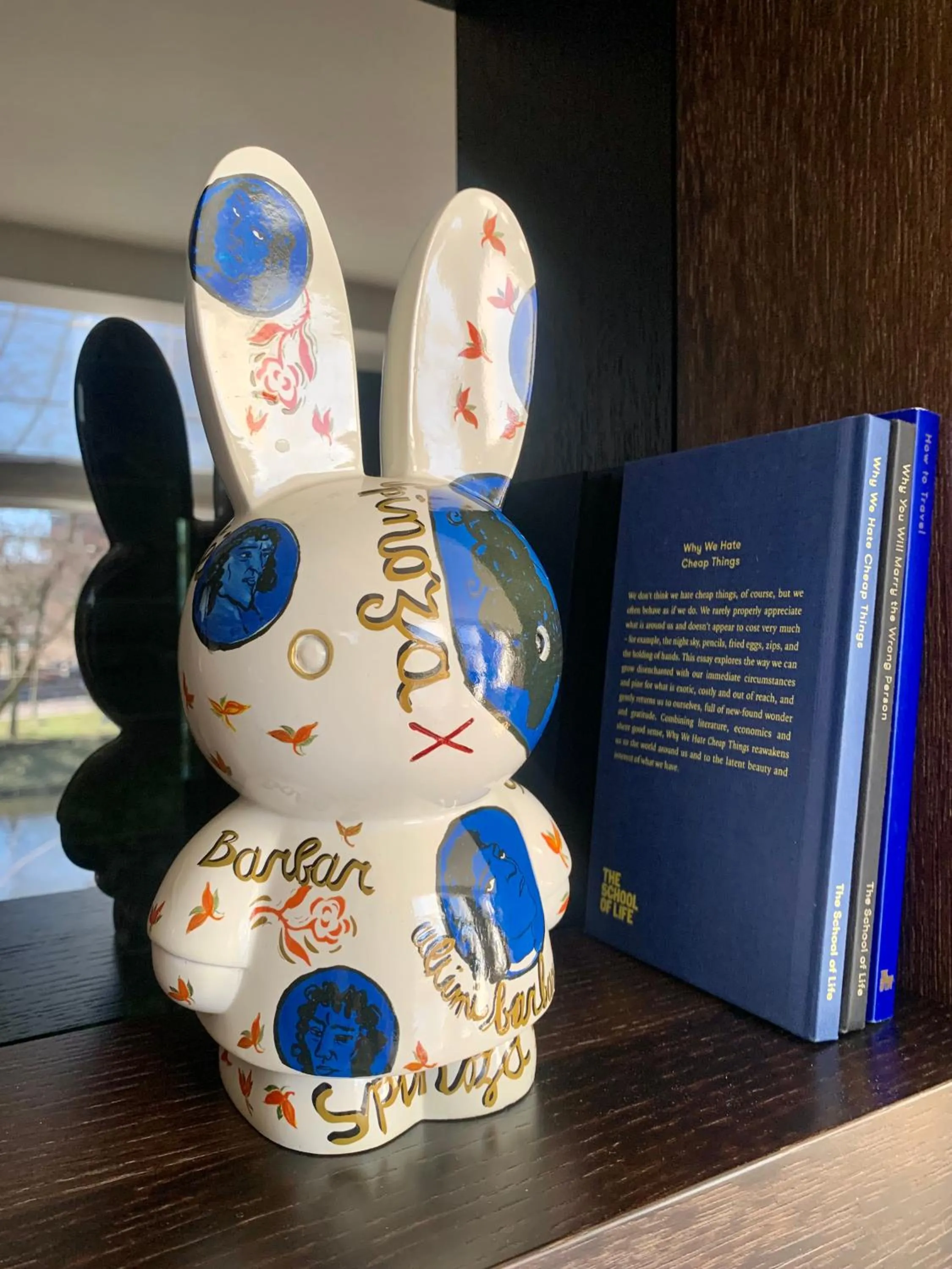 Decorative detail in Spinoza Suites