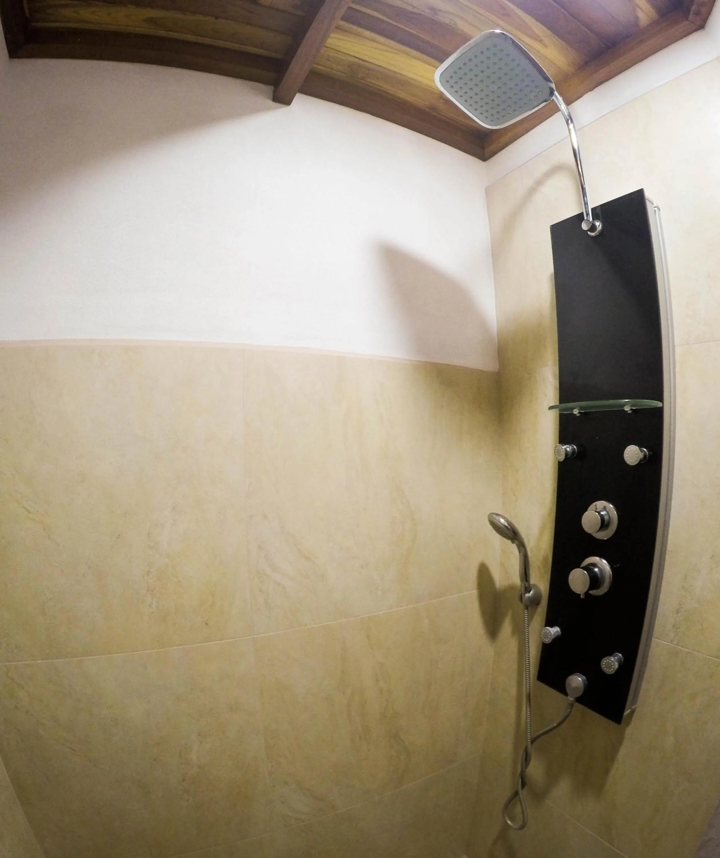 Bathroom in Lodge Margouillat