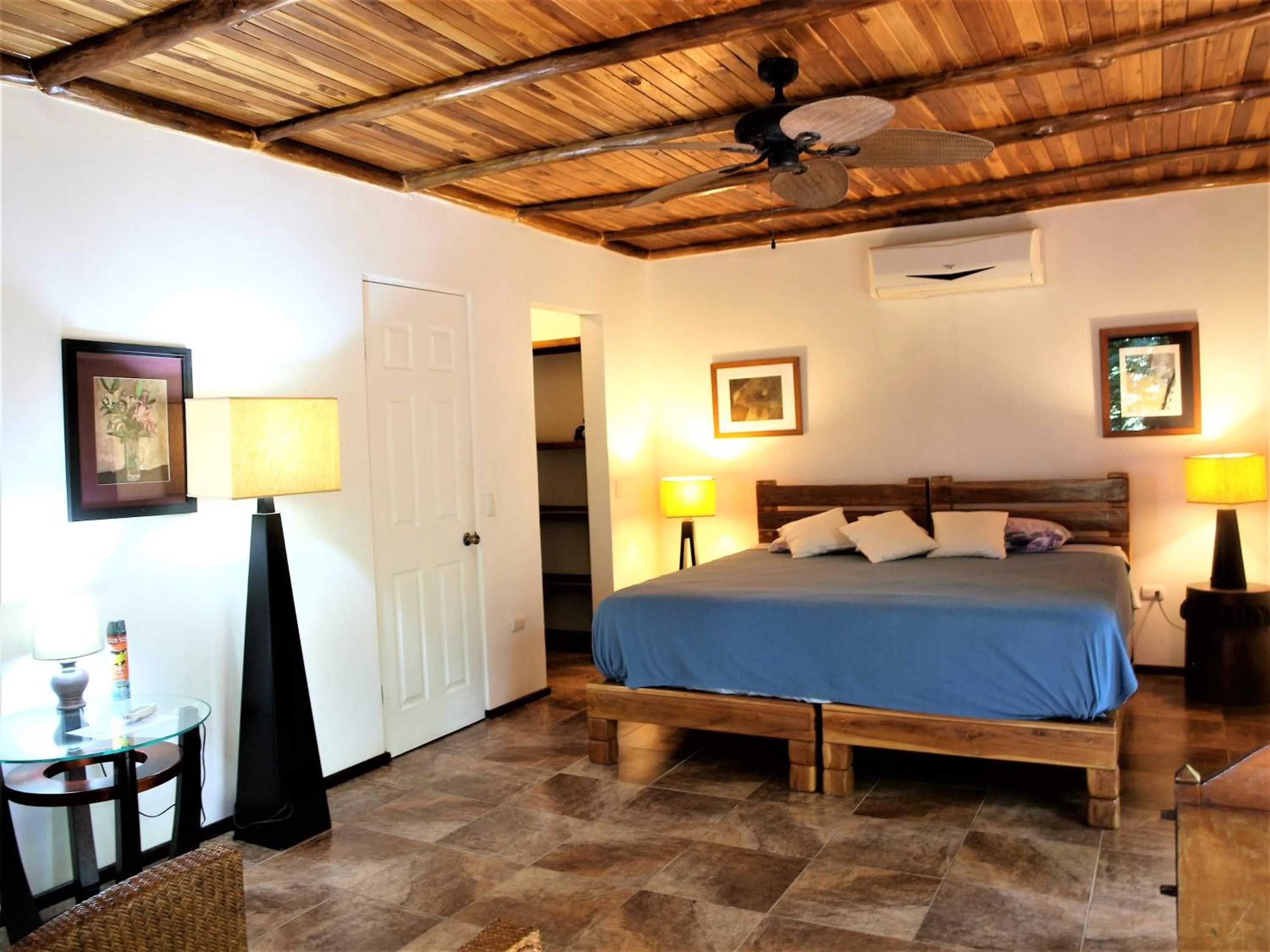 Bed in Lodge Margouillat