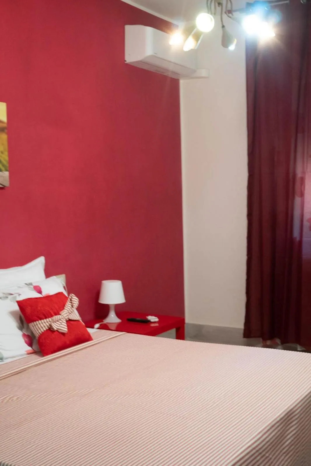 Photo of the whole room, Bed in LA CASA DI MAMMA 'NTO