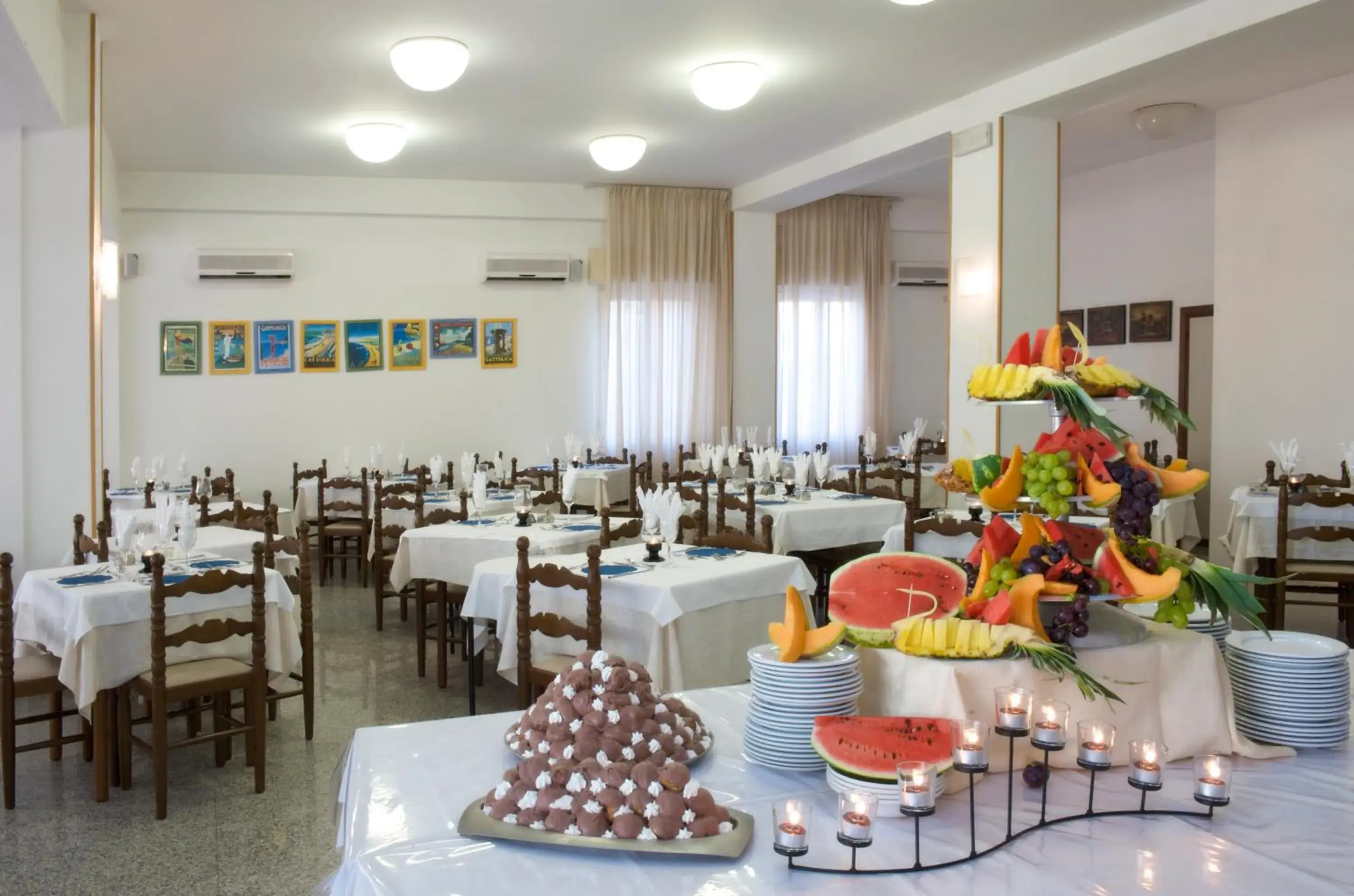 Restaurant/Places to Eat in Hotel Confort