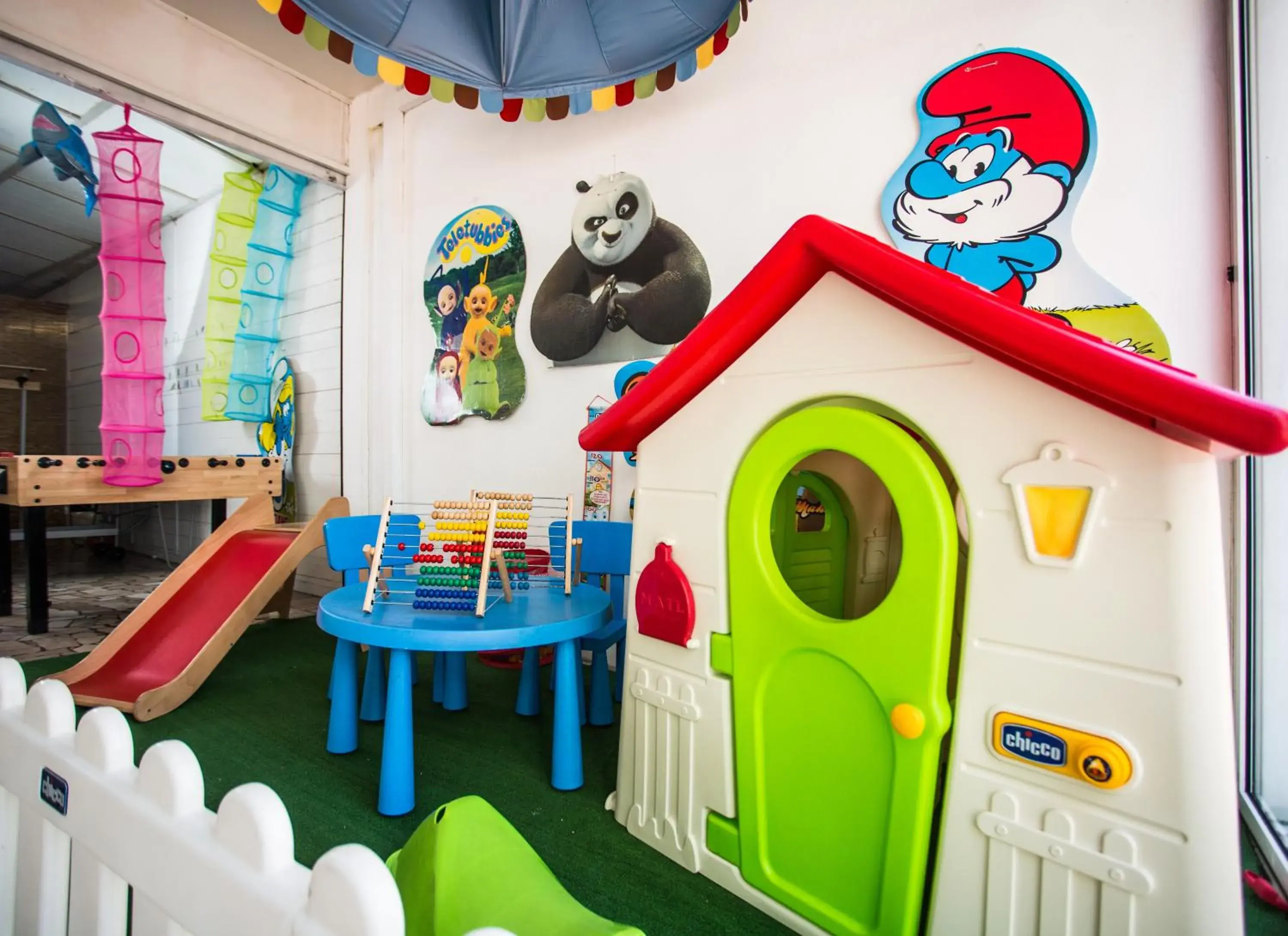 Game Room, Children's Play Area in Hotel Confort