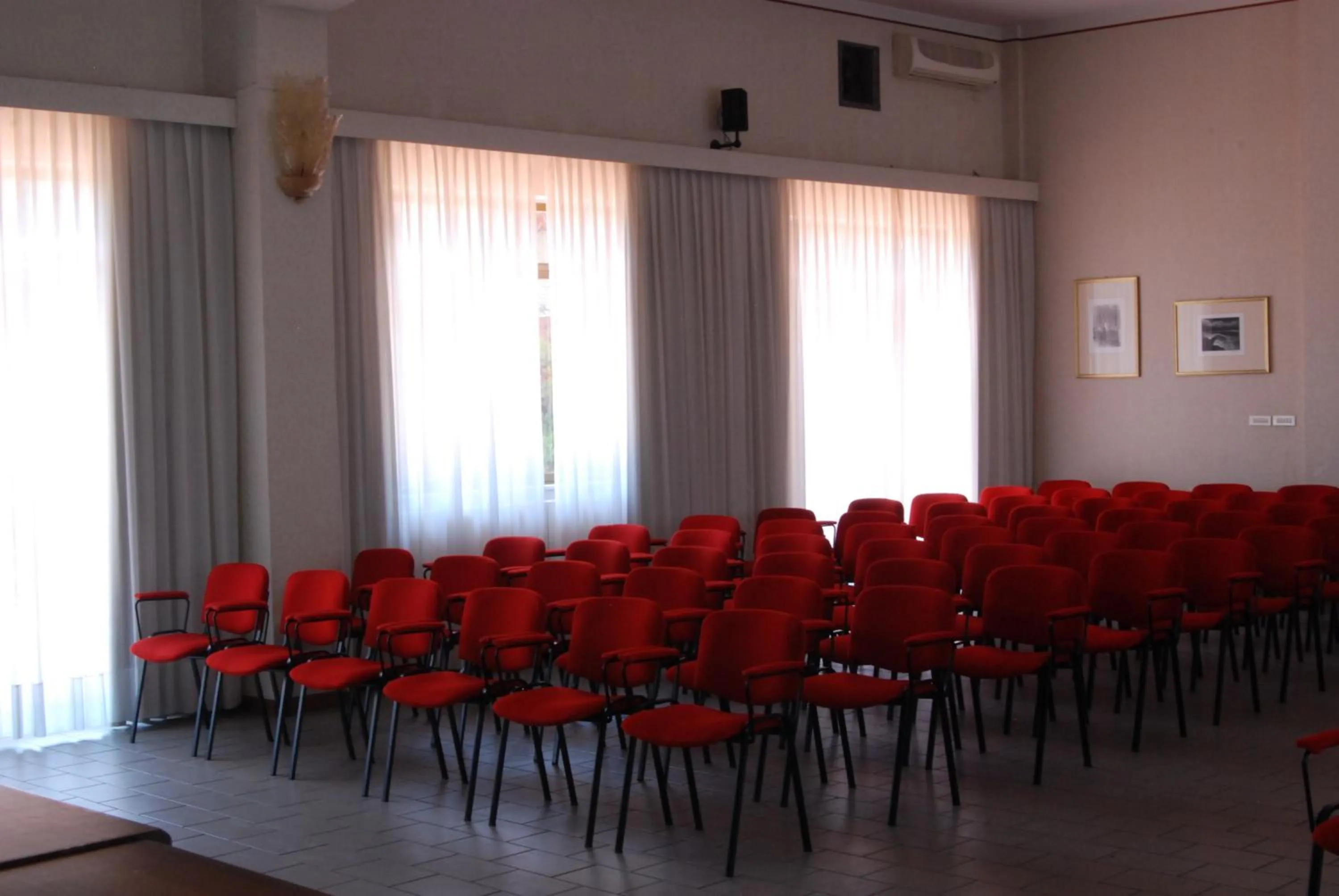 Meeting/conference room in Garden Hotel