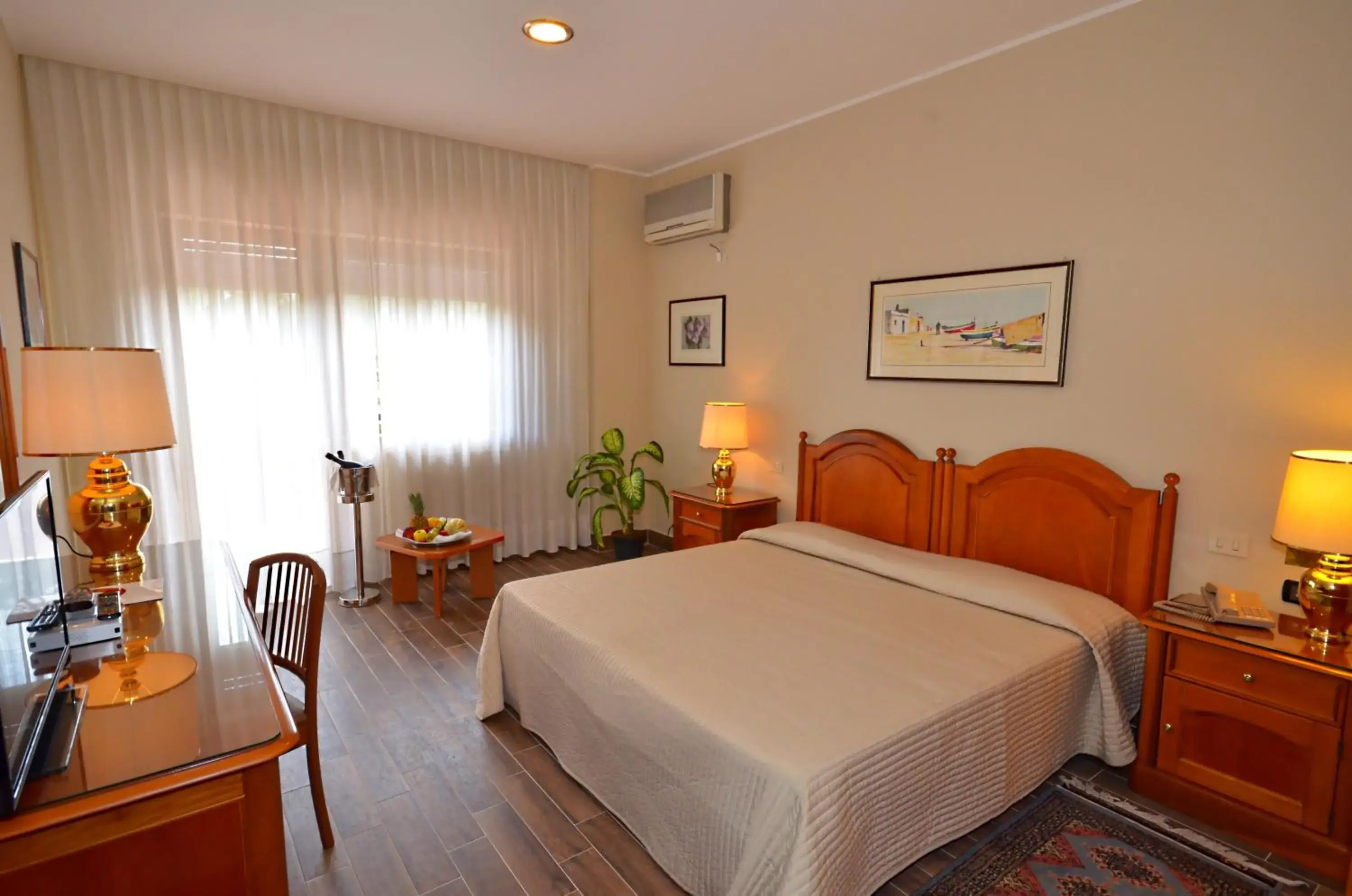 Superior Room with Balcony and Sea View in Garden Hotel Catania Superior Room with Balcony and Sea View in Garden Hotel Catania