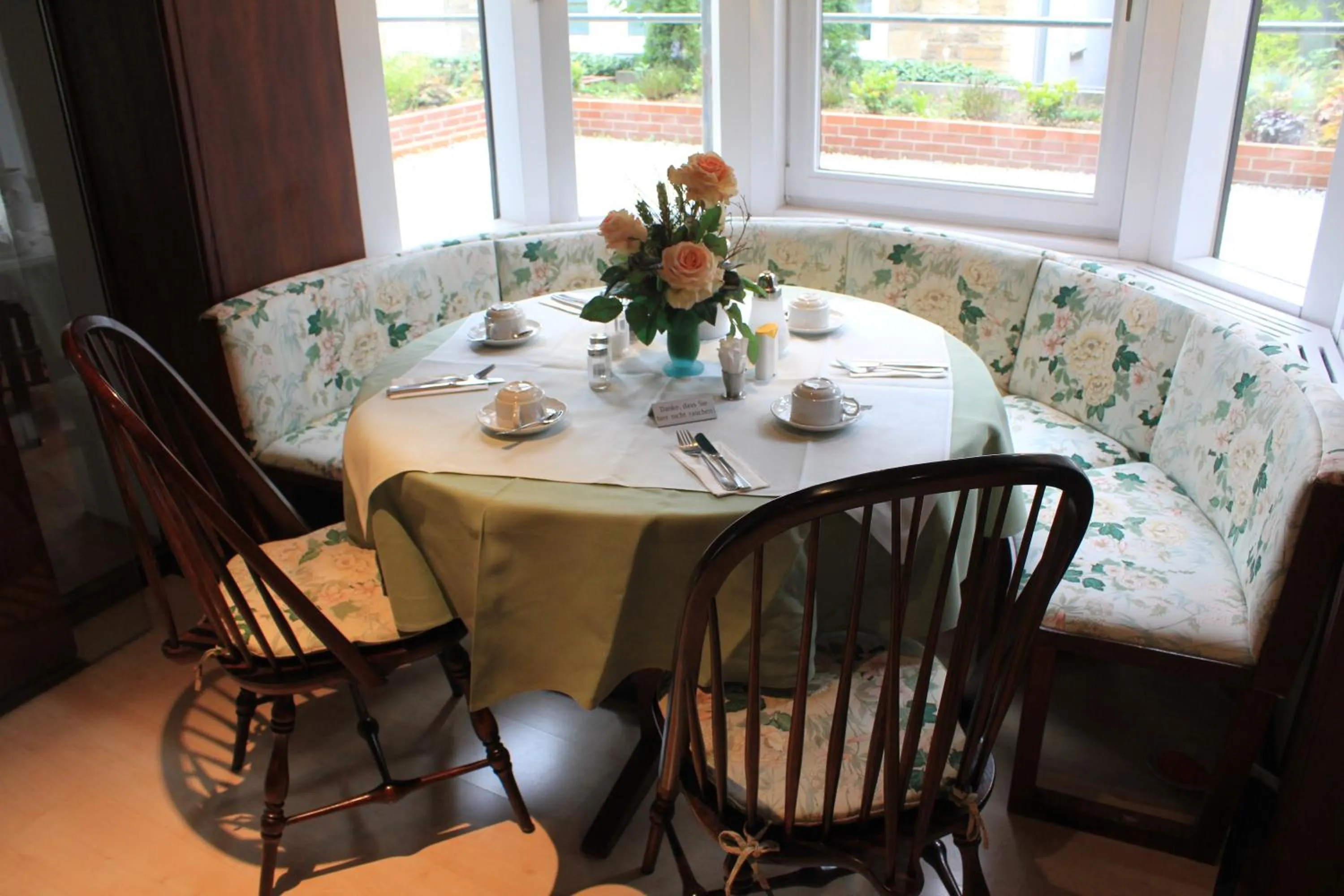 Restaurant/places to eat in Hotel Spahr