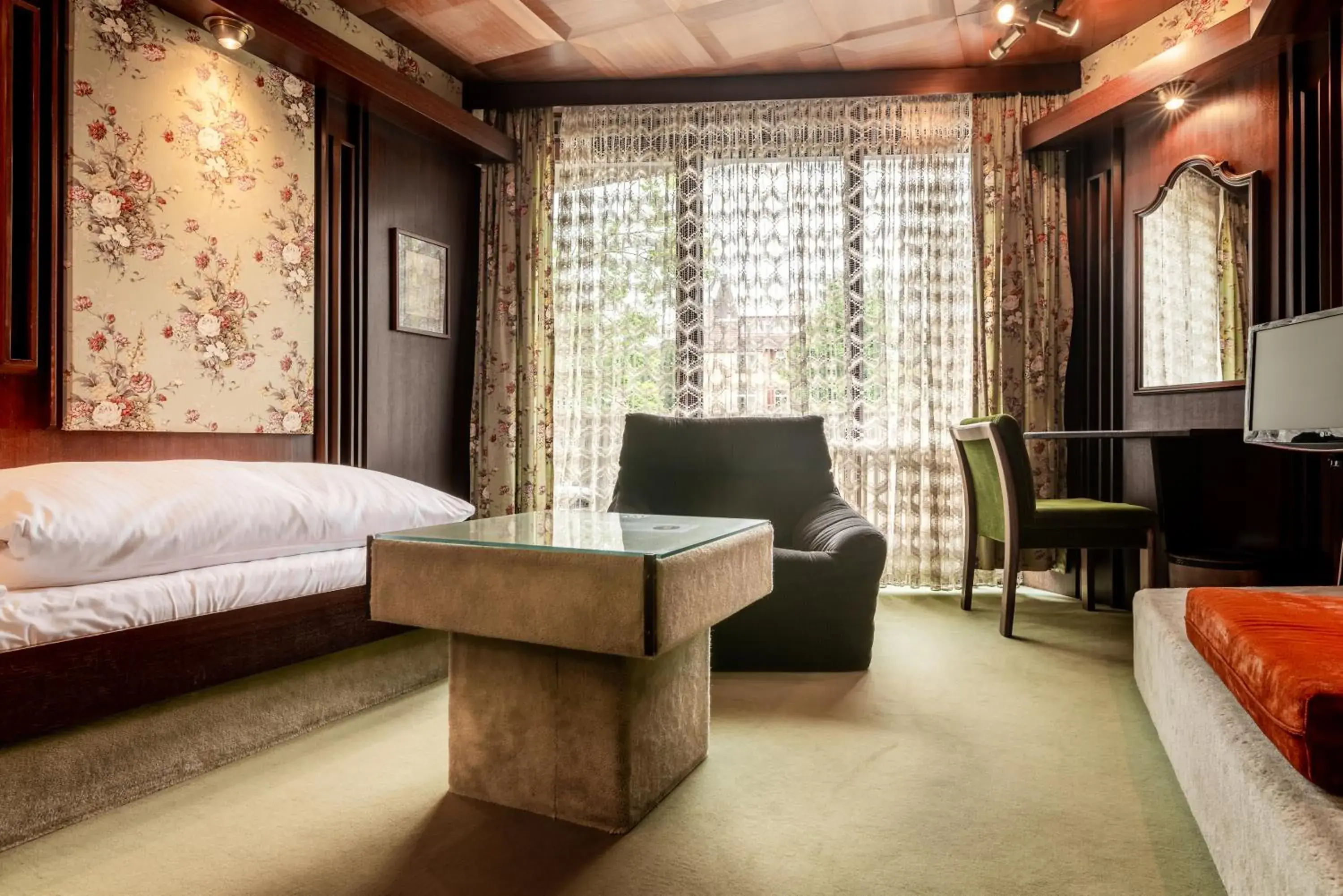 Living room, Bed in Hotel Spahr Living room, Bed in Hotel Spahr